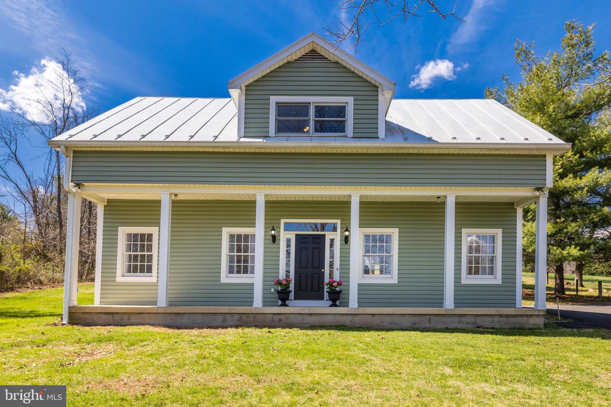 TOWN OF ROUND HILL - Residential