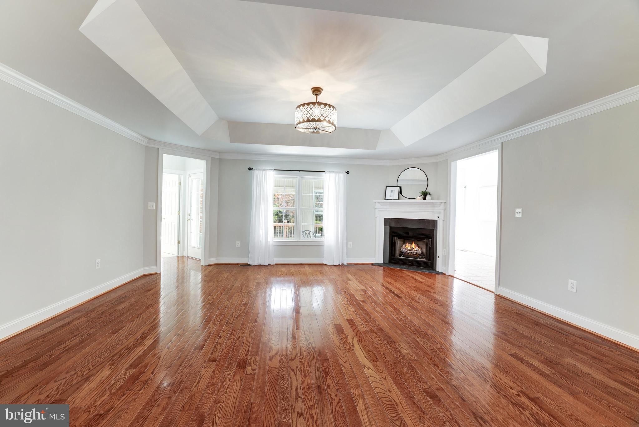 TOWN OF ROUND HILL - Residential