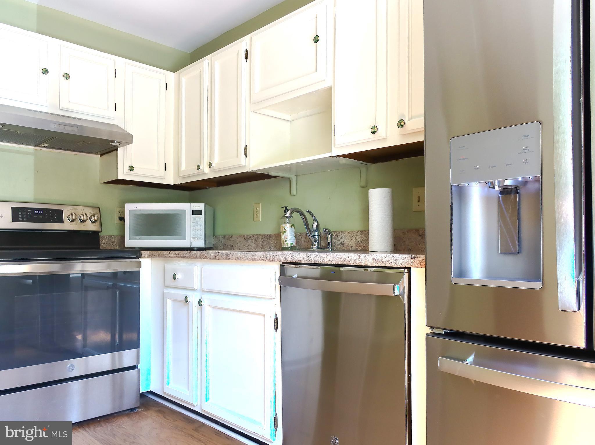 CROFTON MEADOWS - Residential