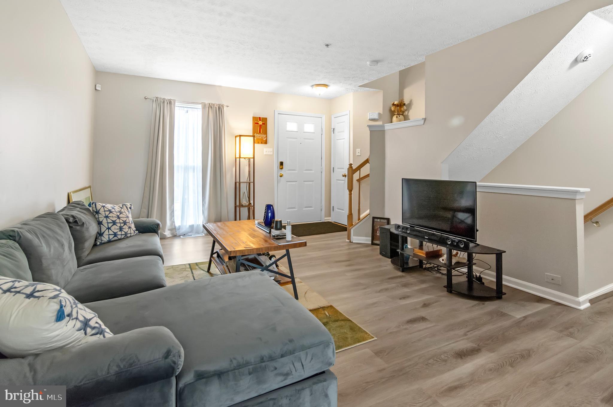 4516 DONATELLO SQUARE