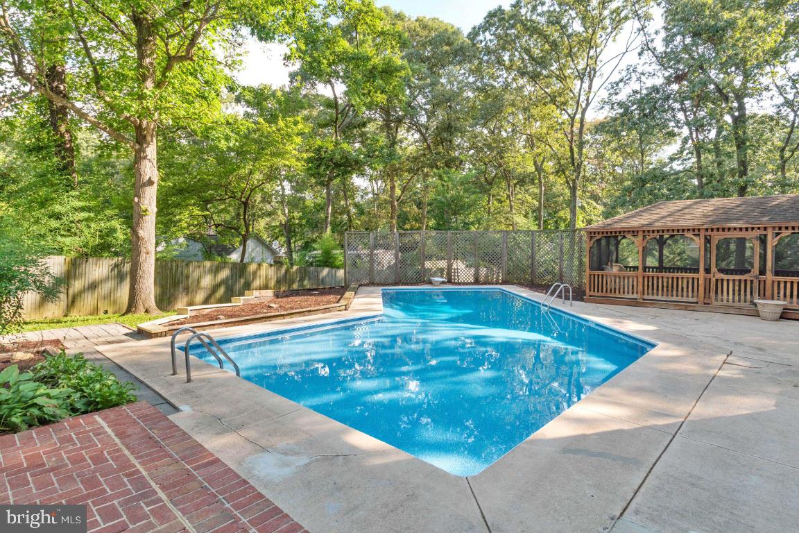 SILLERY BAY - Residential