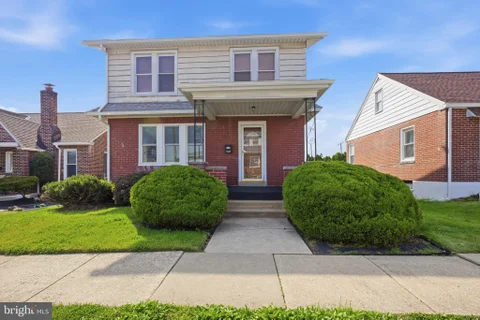 MLS: PABK2075358