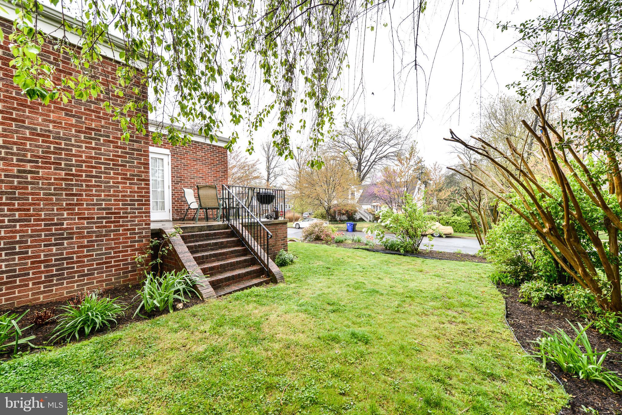 WAYCROFT WOODLAWN - Residential Lease