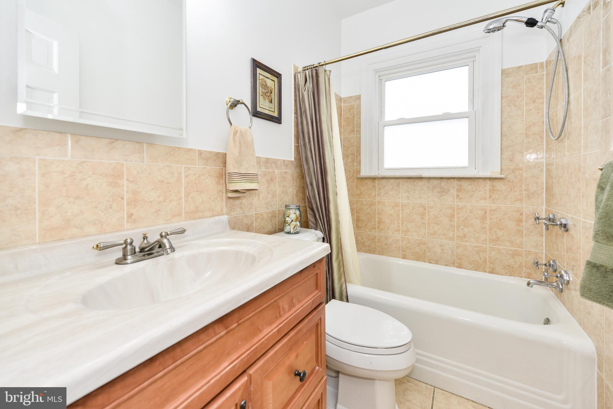 WAYCROFT WOODLAWN - Residential Lease