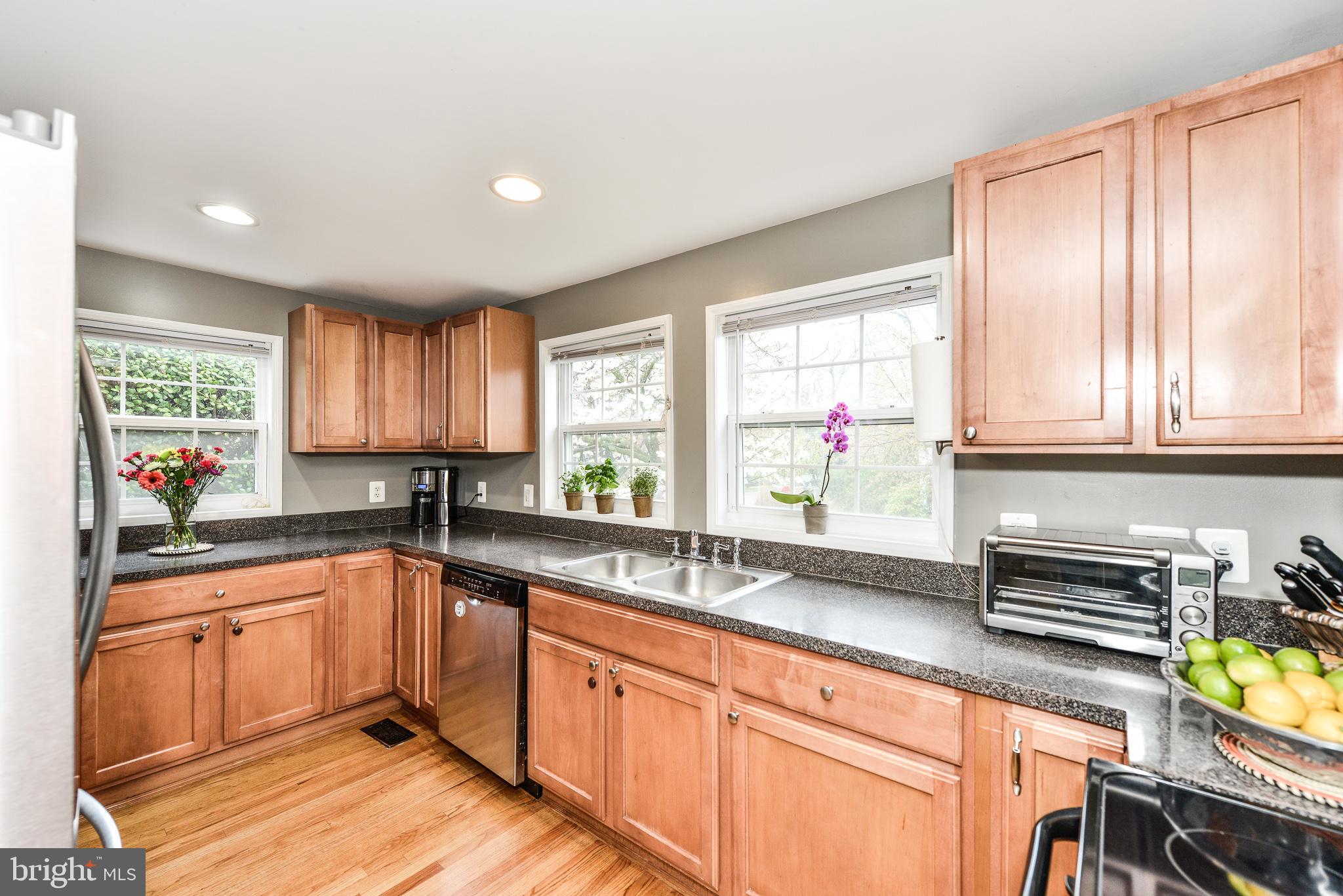 WAYCROFT WOODLAWN - Residential Lease