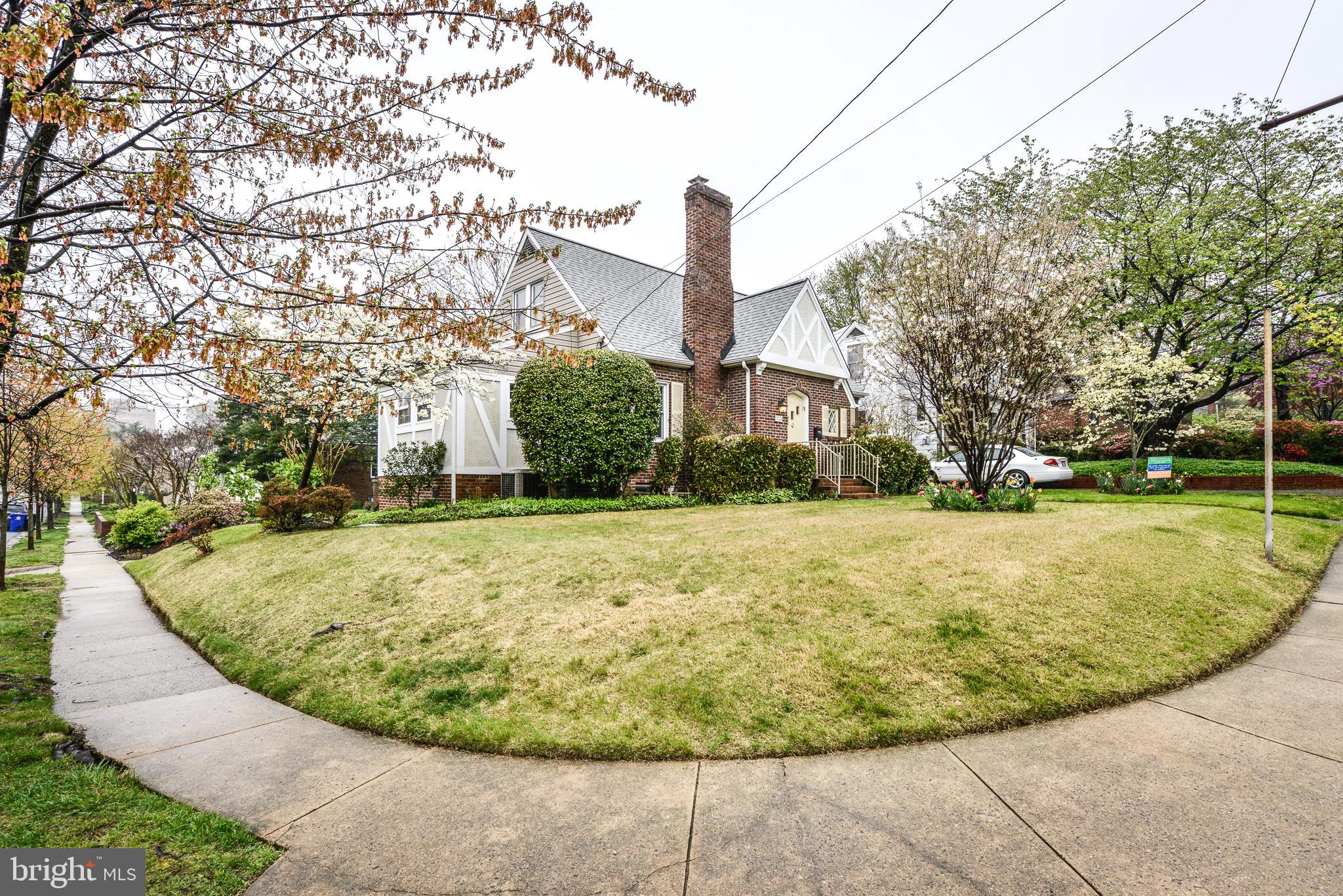 WAYCROFT WOODLAWN - Residential Lease