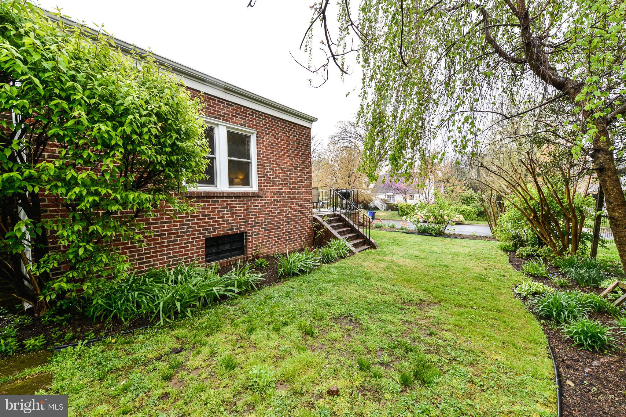 WAYCROFT WOODLAWN - Residential Lease