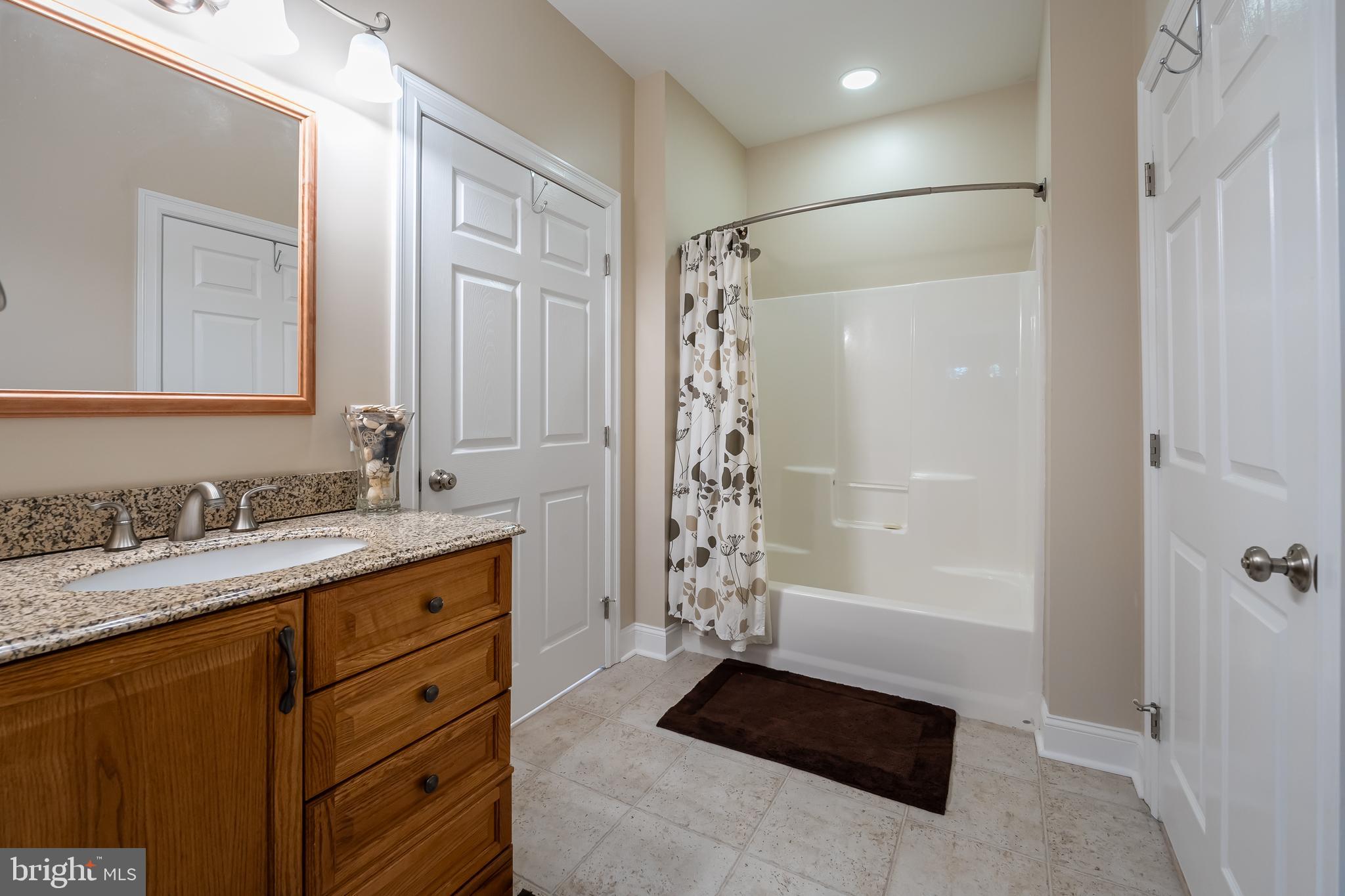 NON AVAILABLE - Residential