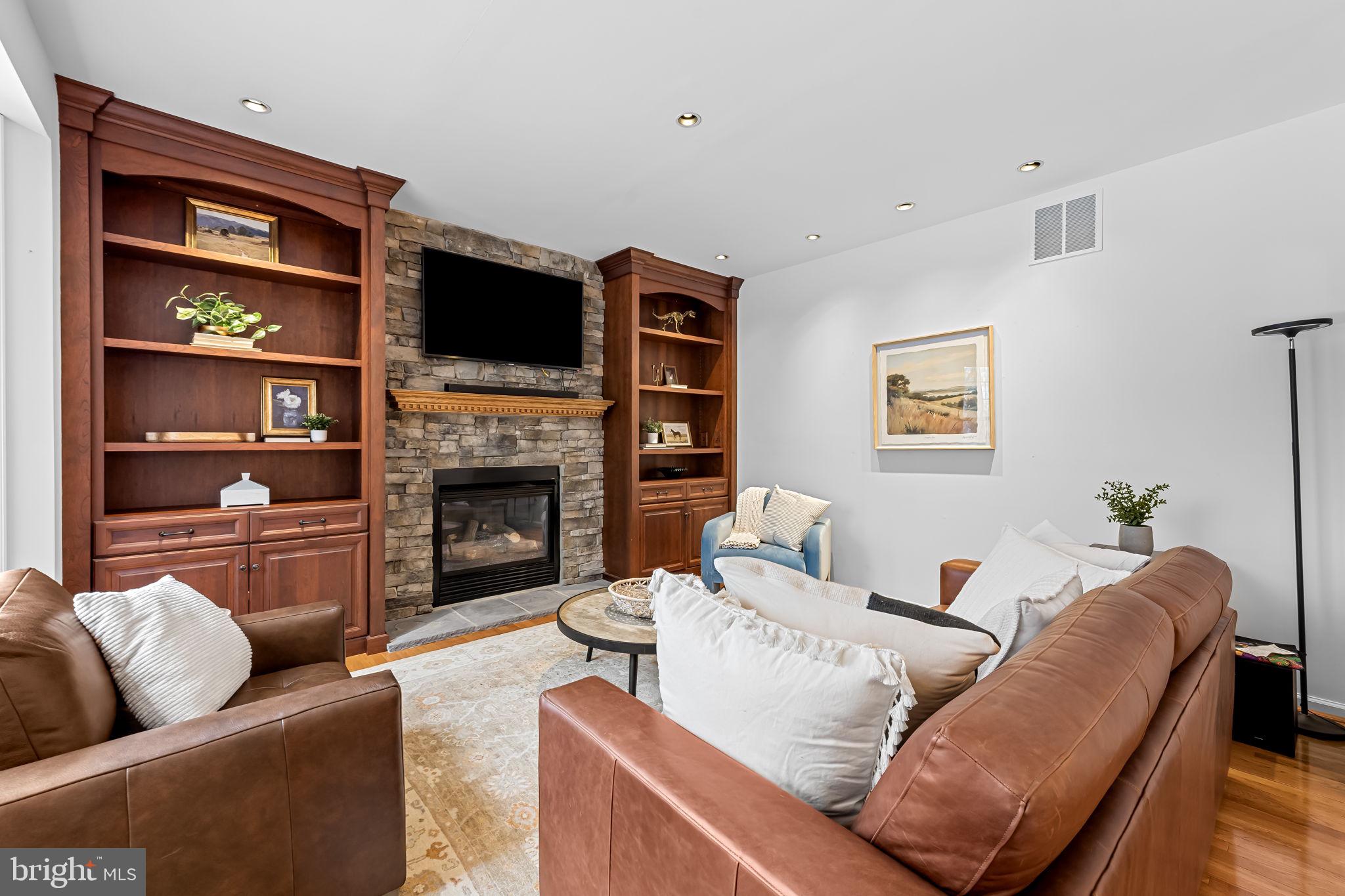 DONALD H HOOVER - Residential