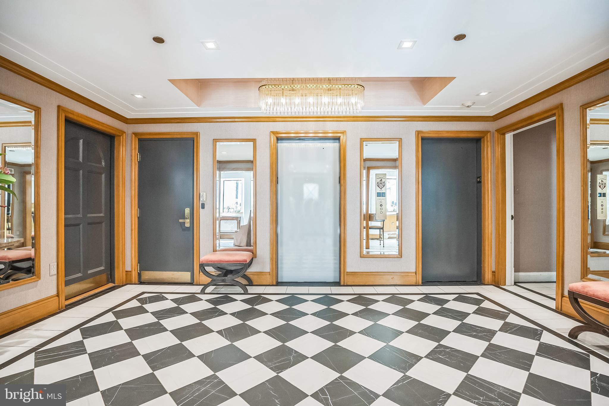 RITTENHOUSE SQUARE - Residential