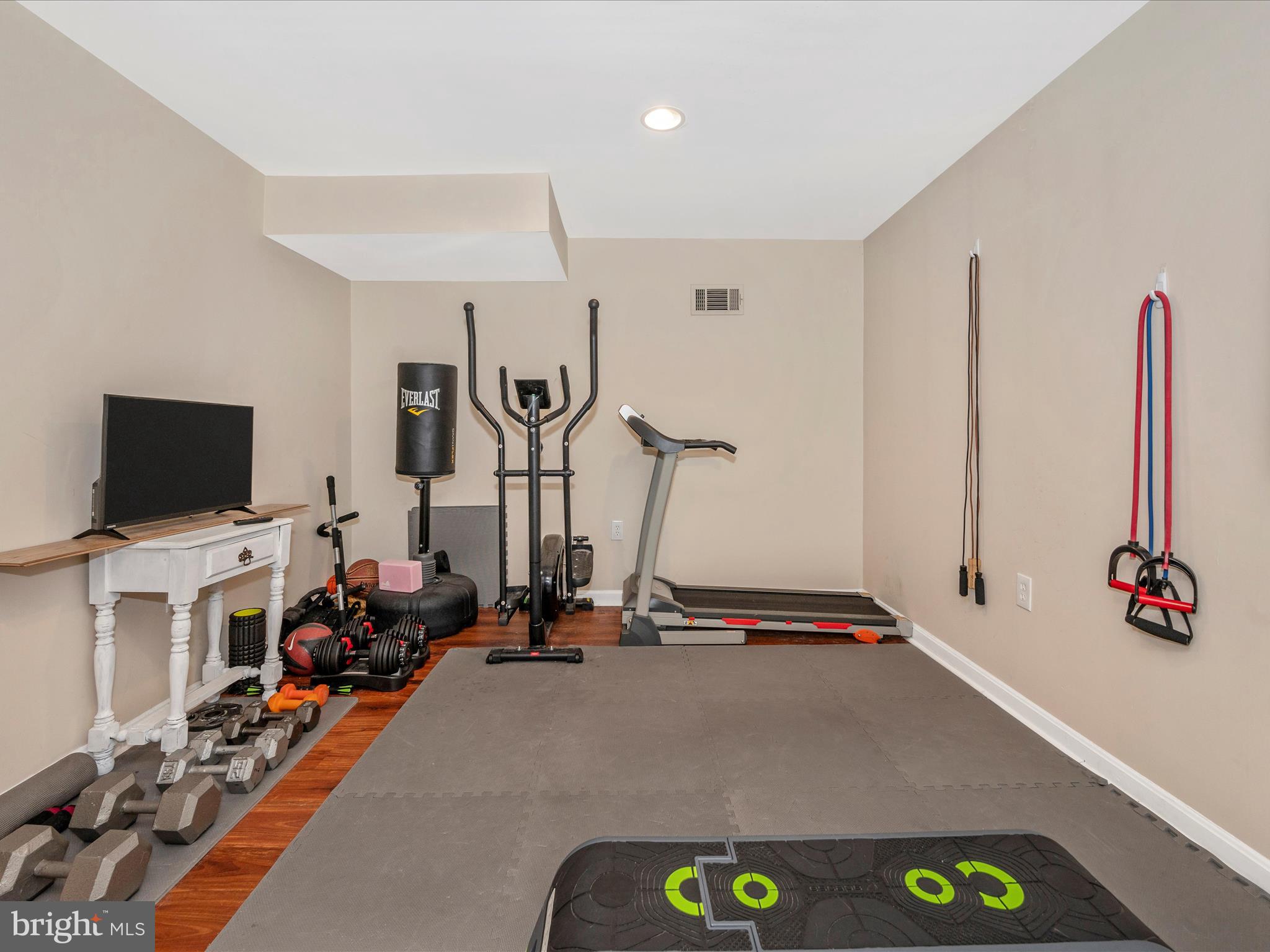 NEW MARKET WEST - Residential