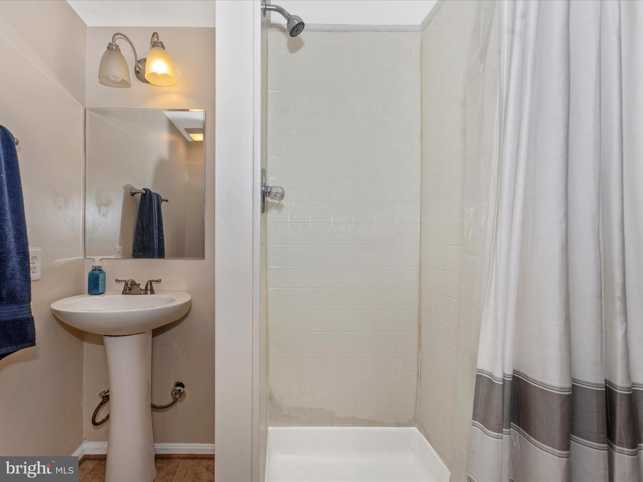 NEW MARKET WEST - Residential