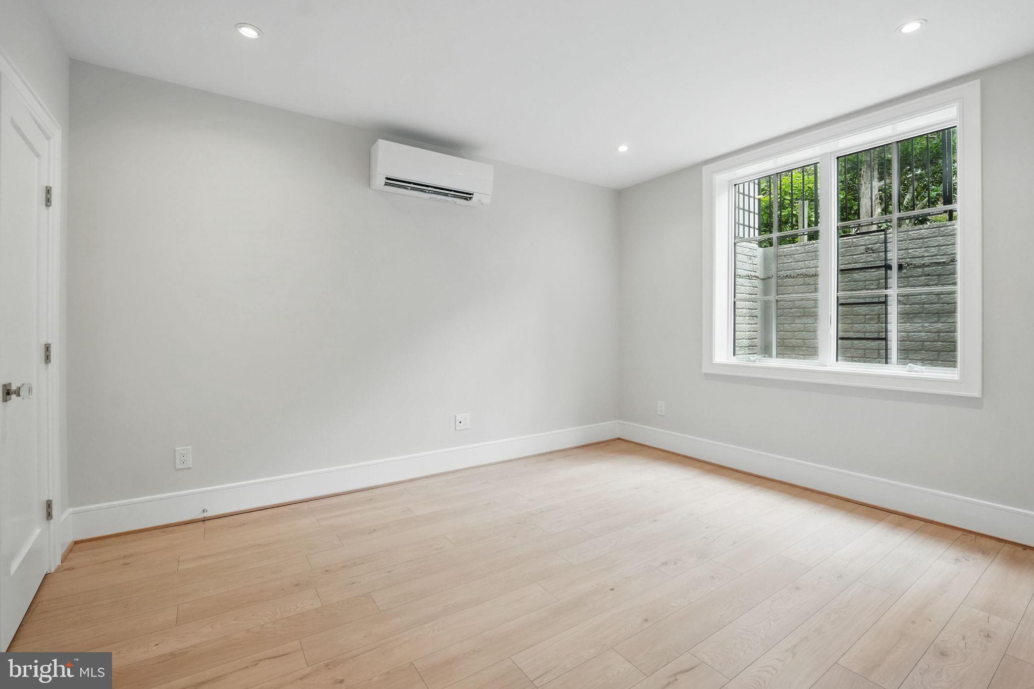 WILLET HEIGHTS - Residential