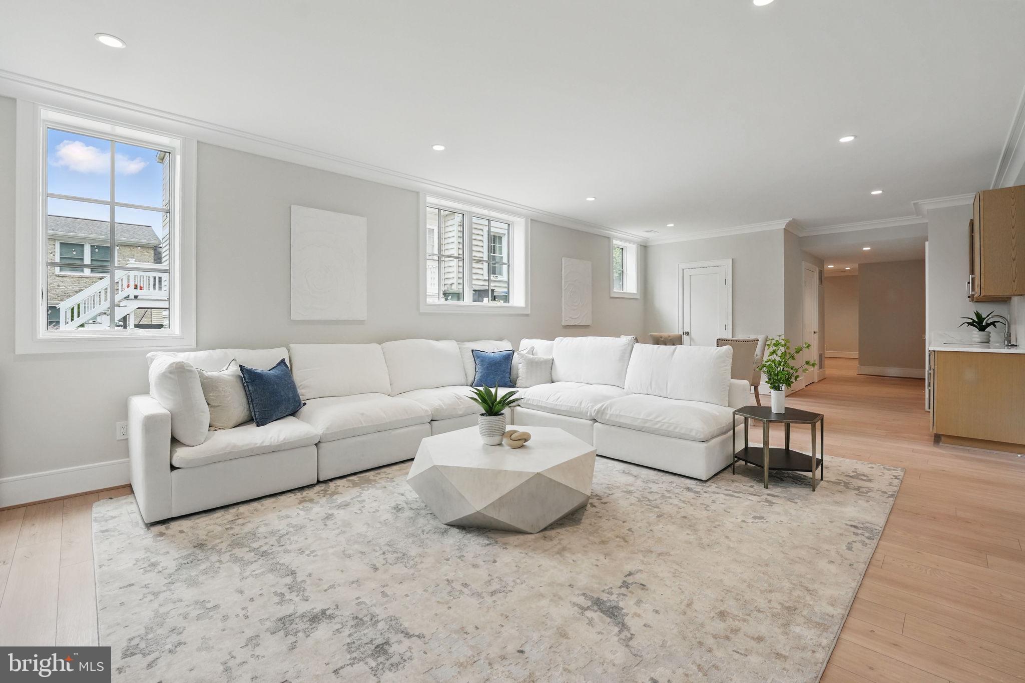 WILLET HEIGHTS - Residential