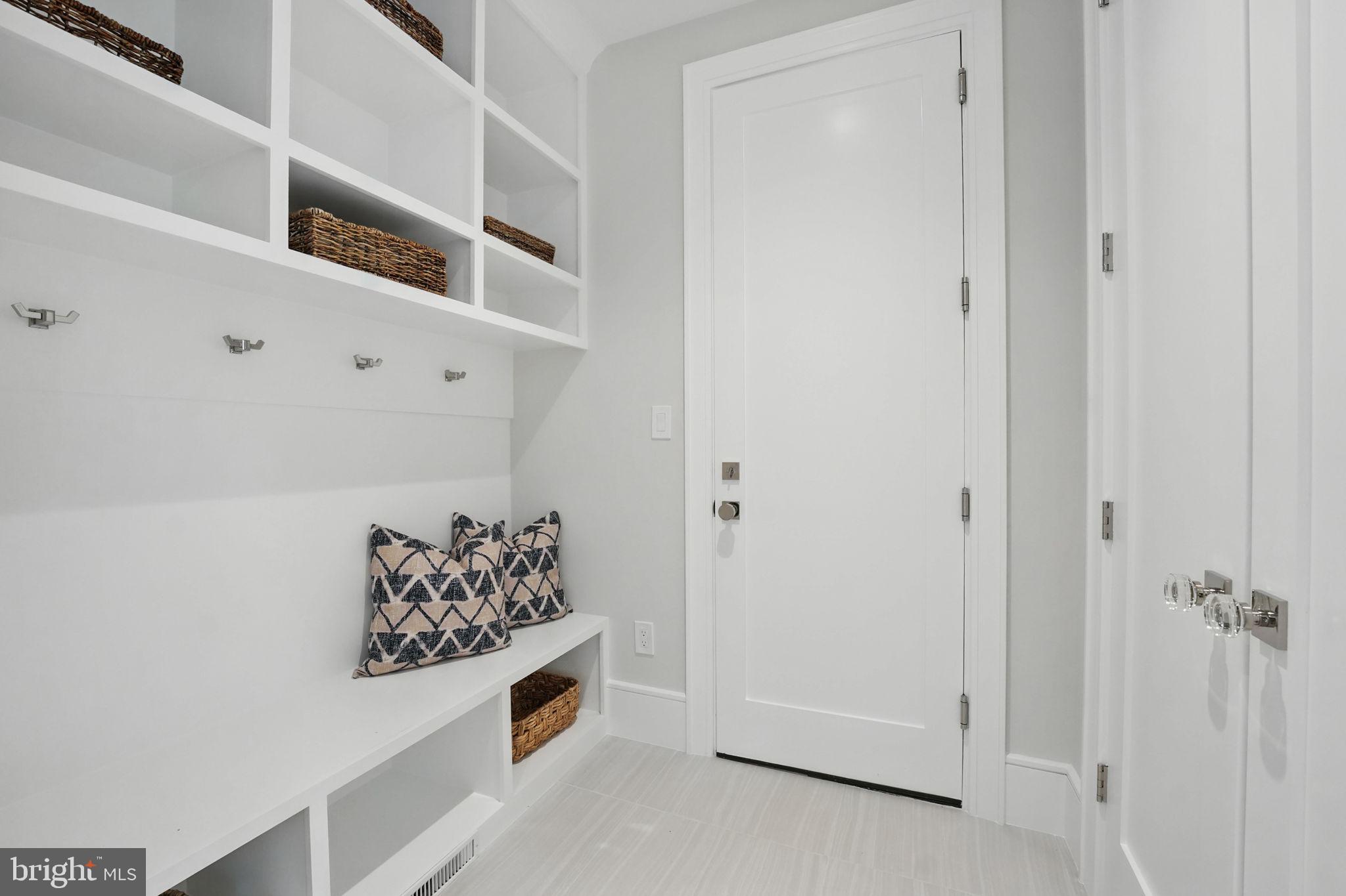 WILLET HEIGHTS - Residential