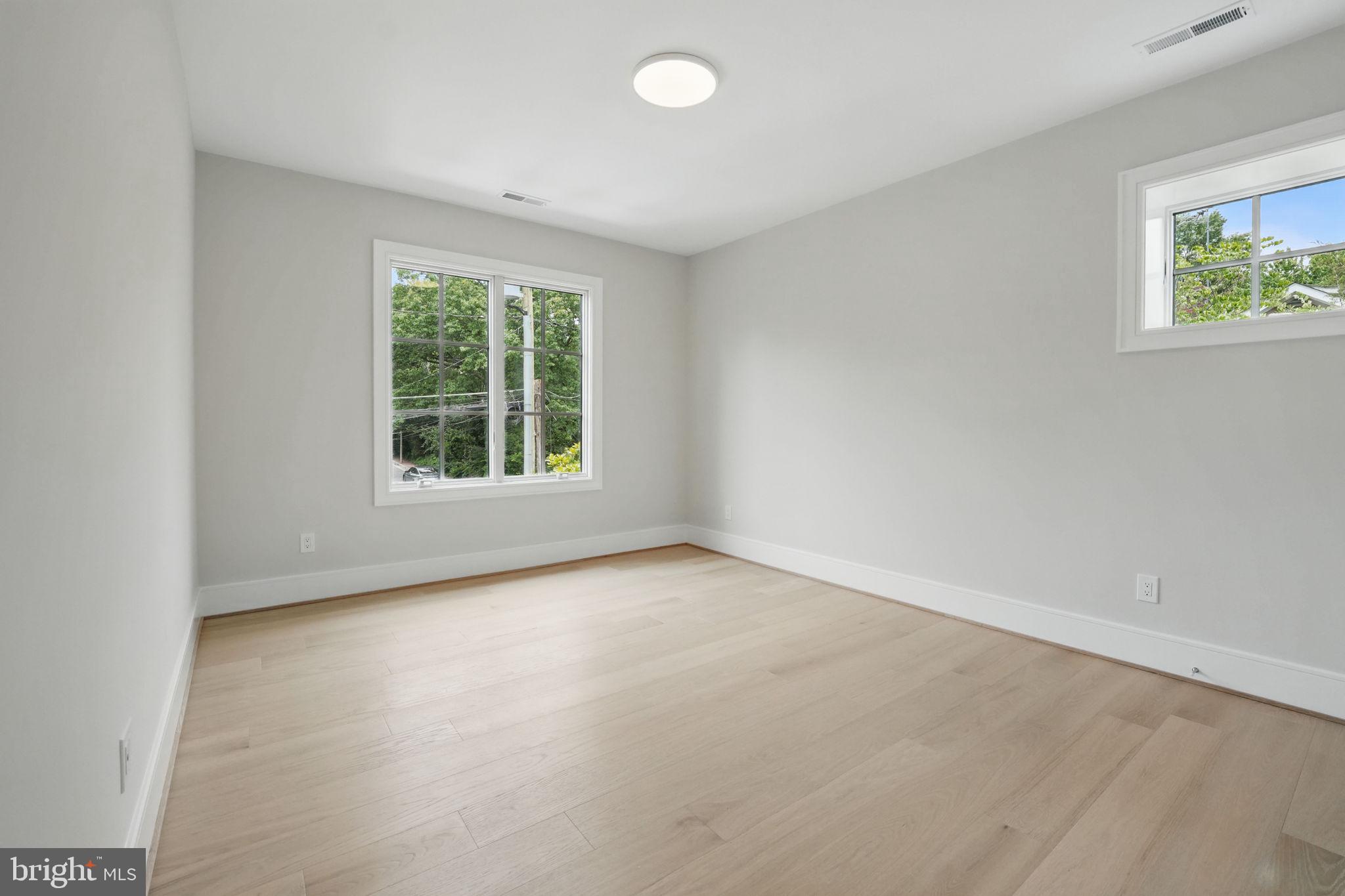 WILLET HEIGHTS - Residential