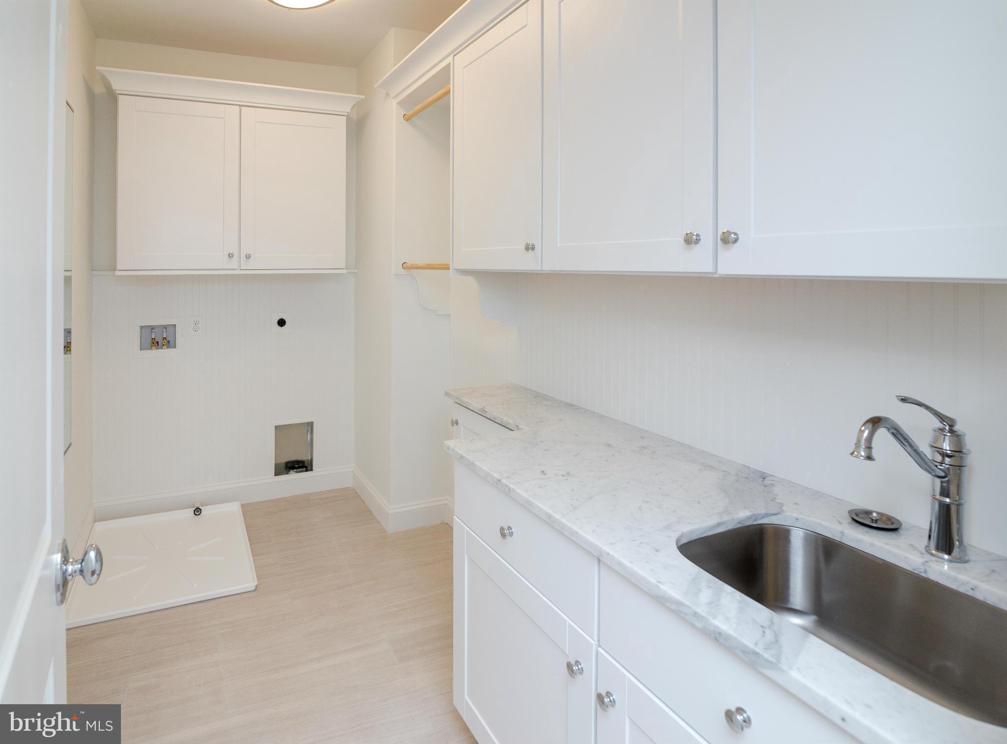 FAIRWAY MANOR ESTATES - Residential