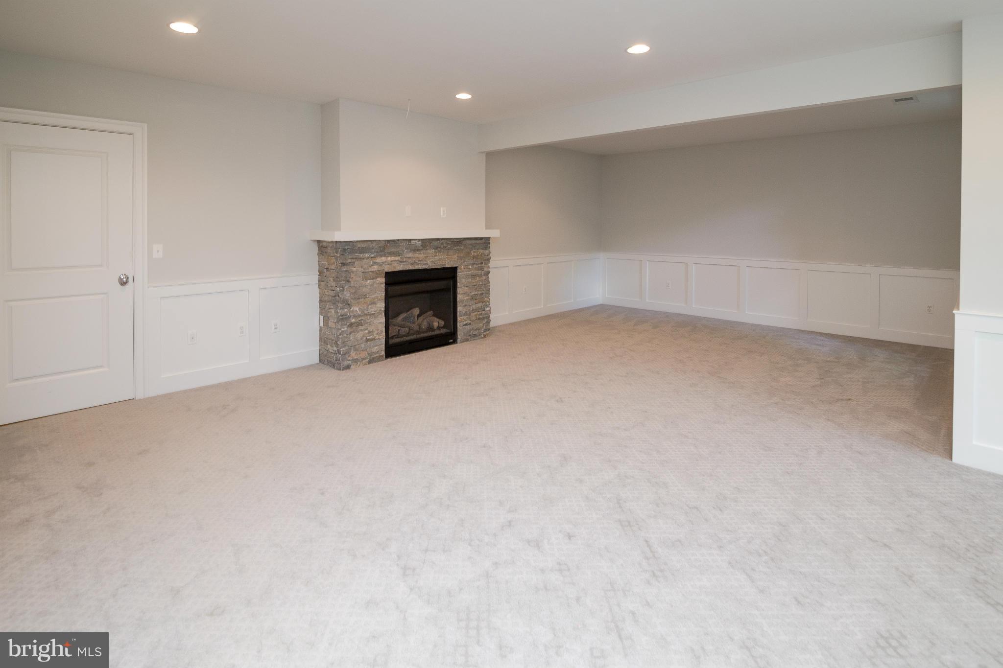 FAIRWAY MANOR ESTATES - Residential