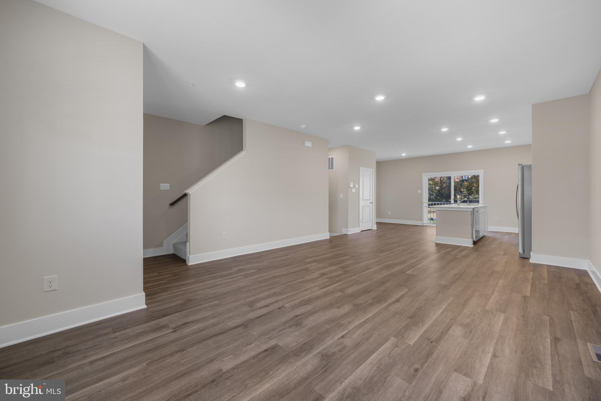 MAGNOLIA LANDING - Residential