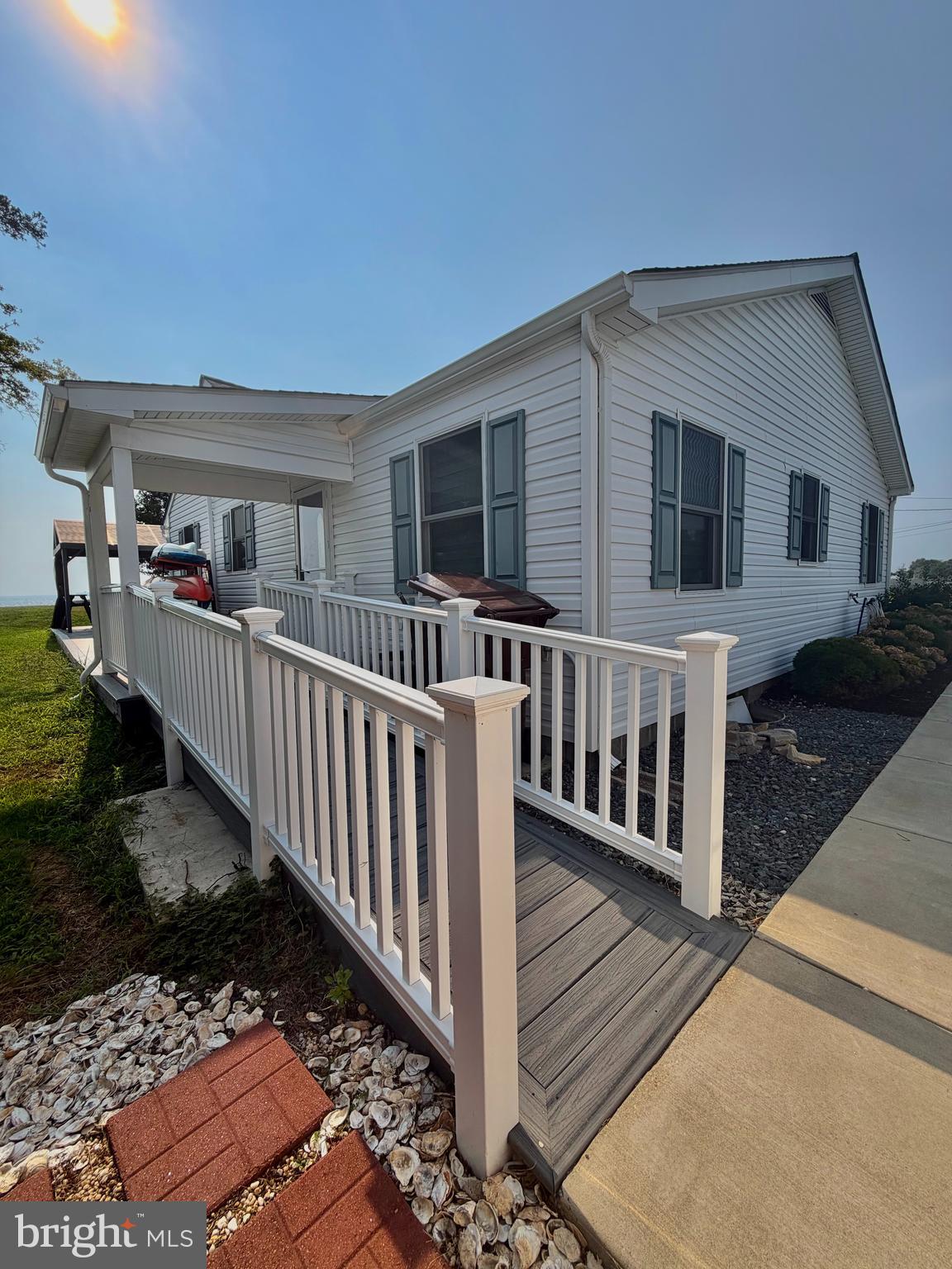 1210 HORSE POINT ROAD