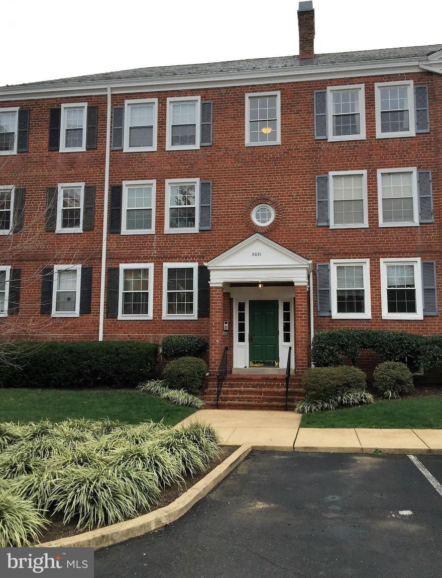 Quiet location! Bright and spacious 2br, 1ba Fairlington Staunton w/EXTRA STORAGE room in building's basement. Renov. kitchen  (updated cabinets, floor & appliances w/recessed lighting) & bathroom (ceramic tile, fixtures & pedestal sink). Balcony overlooks green courtyard. Close to Shirlington, 395 and Rt. 7. Community has tennis courts, pool, paths and tot lots.