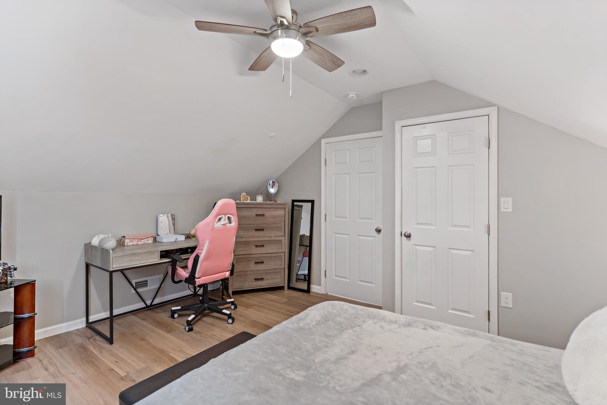 KINGSBROOKE ON THE POTOMAC - Residential