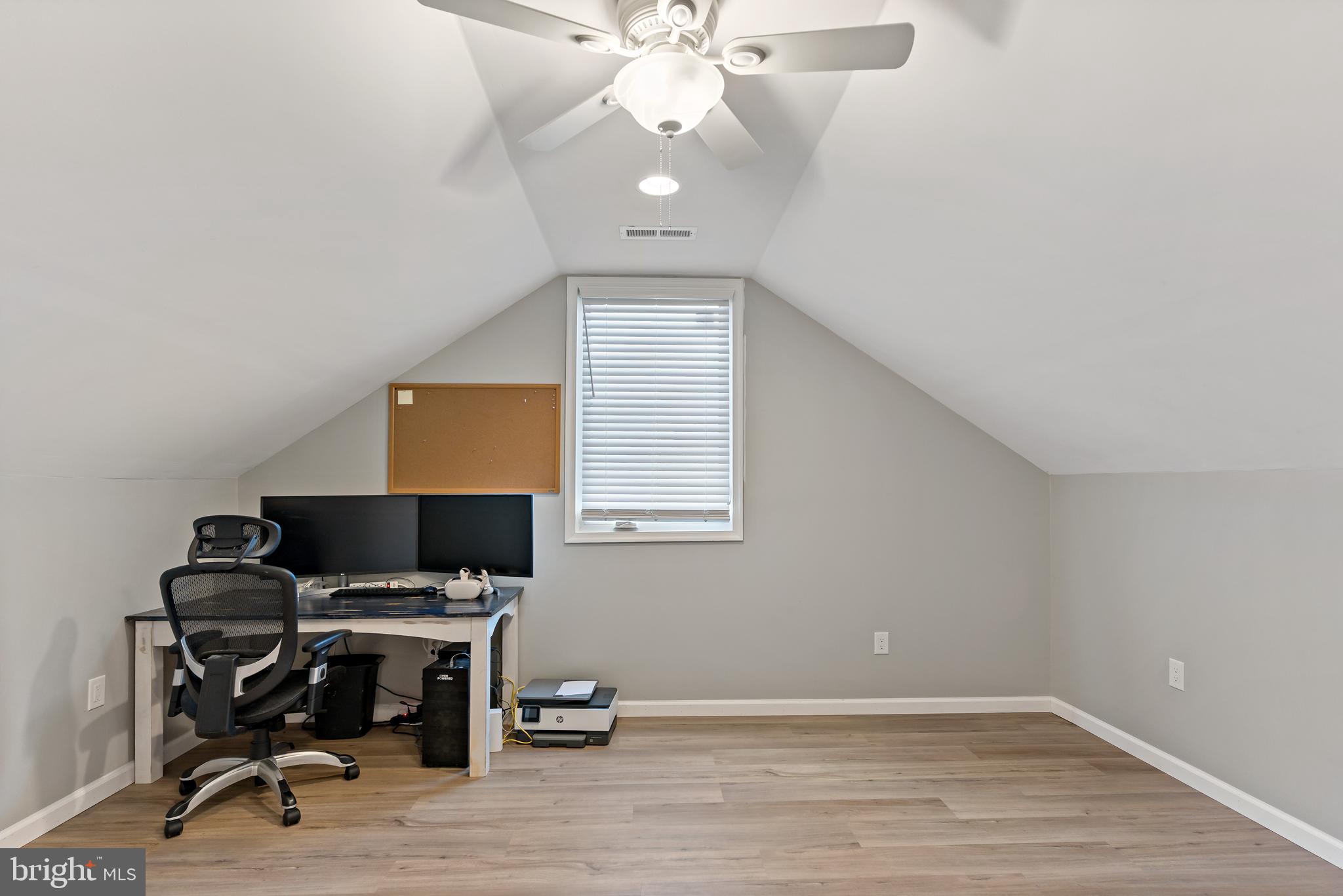 KINGSBROOKE ON THE POTOMAC - Residential