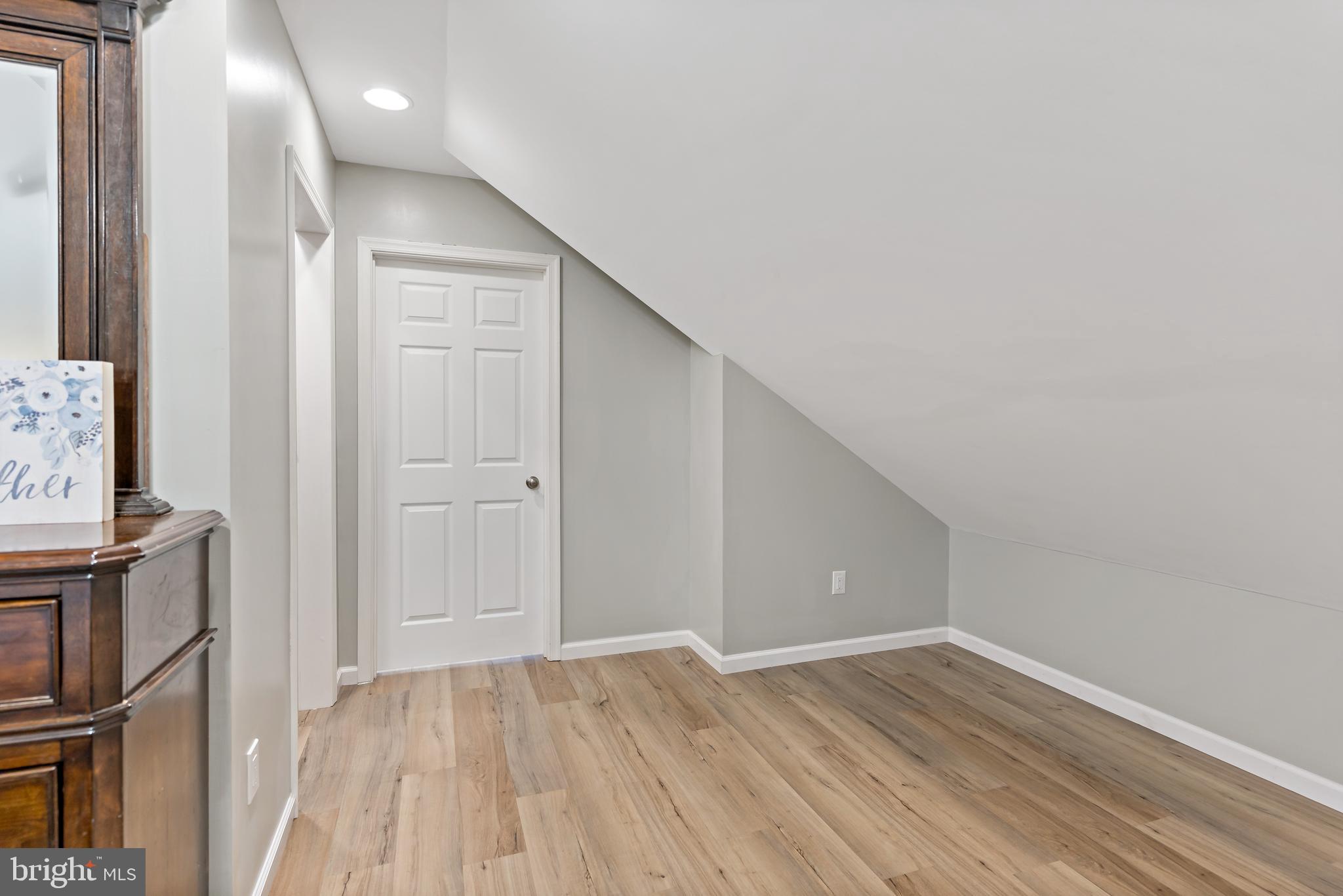 KINGSBROOKE ON THE POTOMAC - Residential