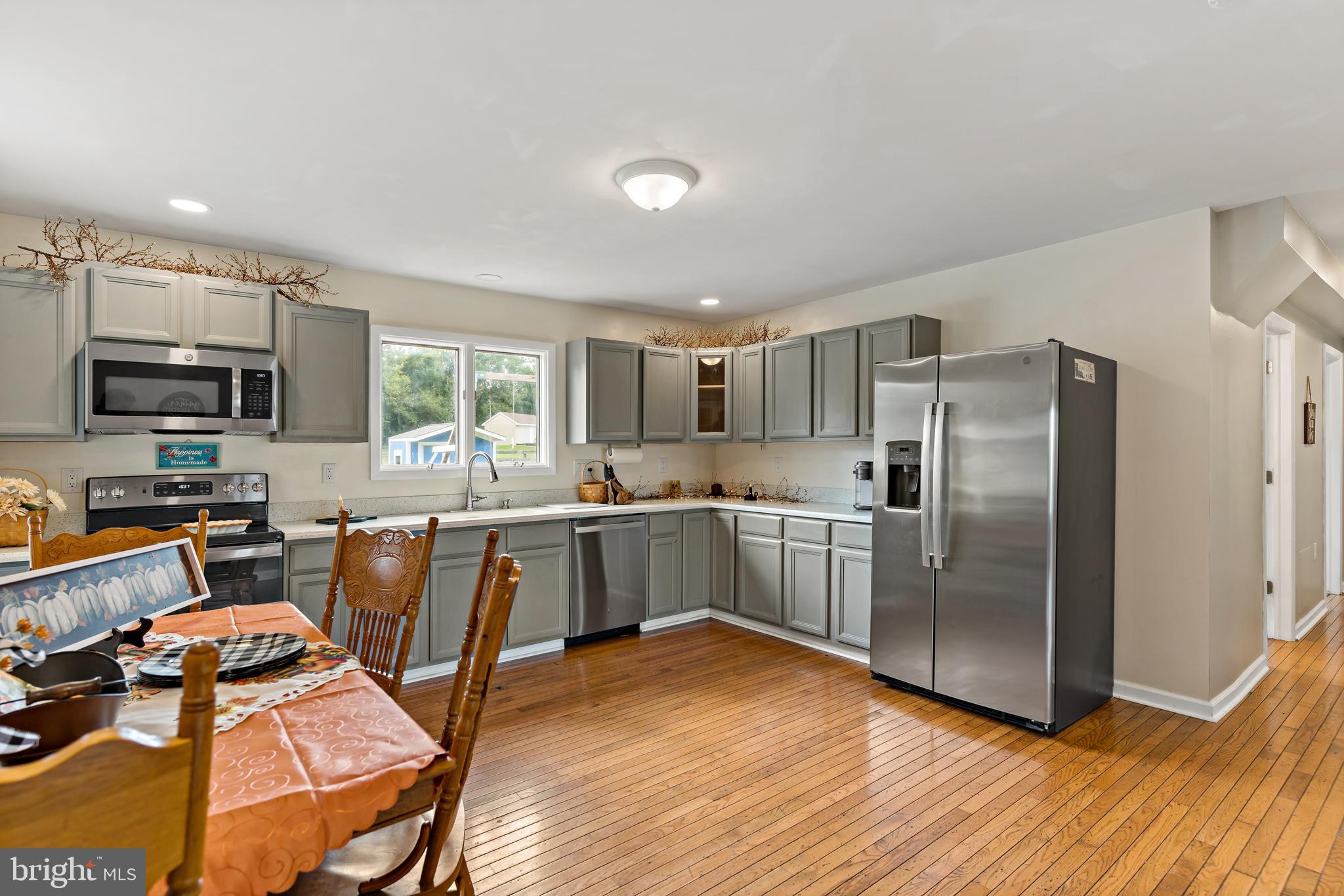 KINGSBROOKE ON THE POTOMAC - Residential