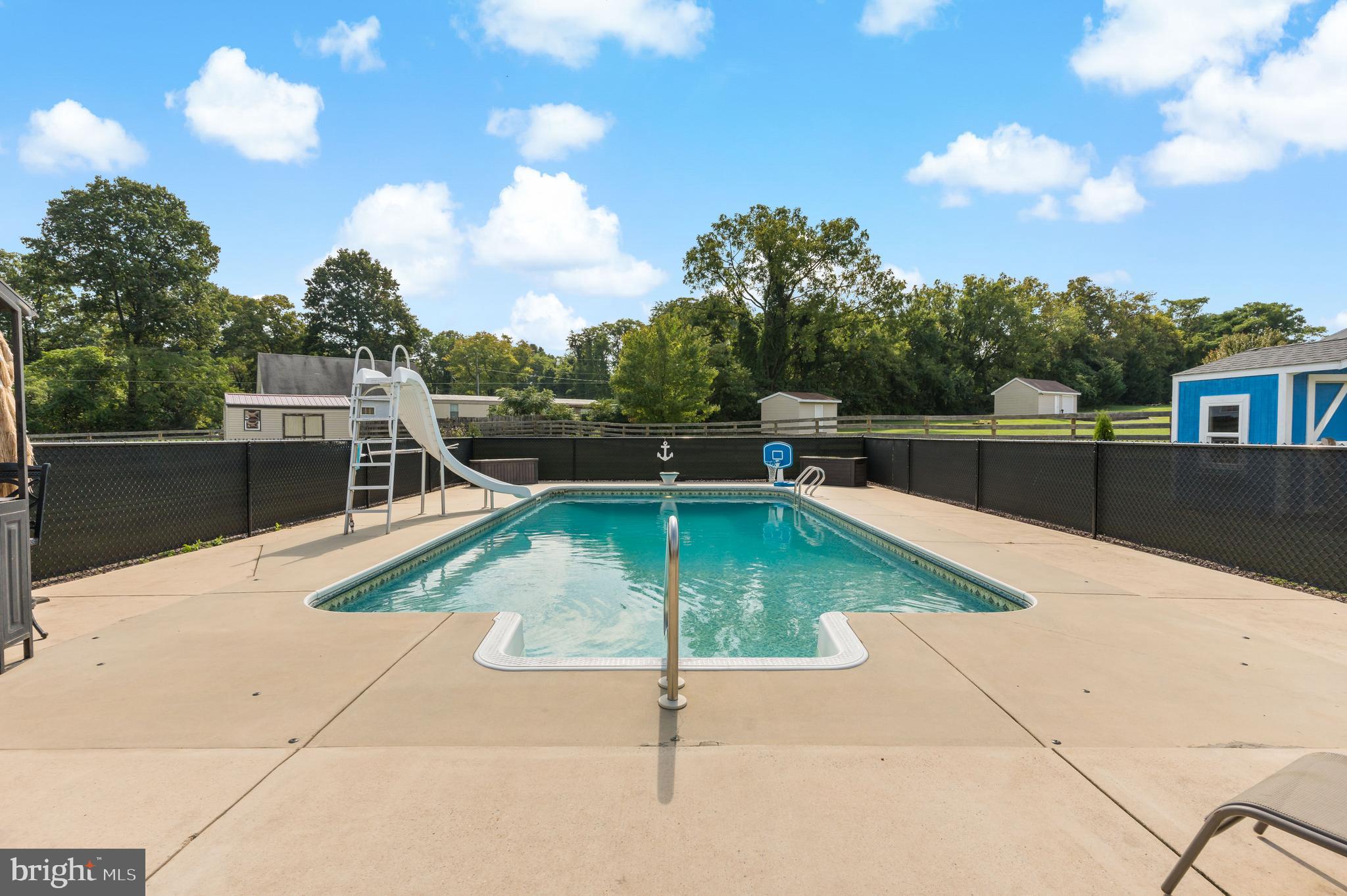 KINGSBROOKE ON THE POTOMAC - Residential