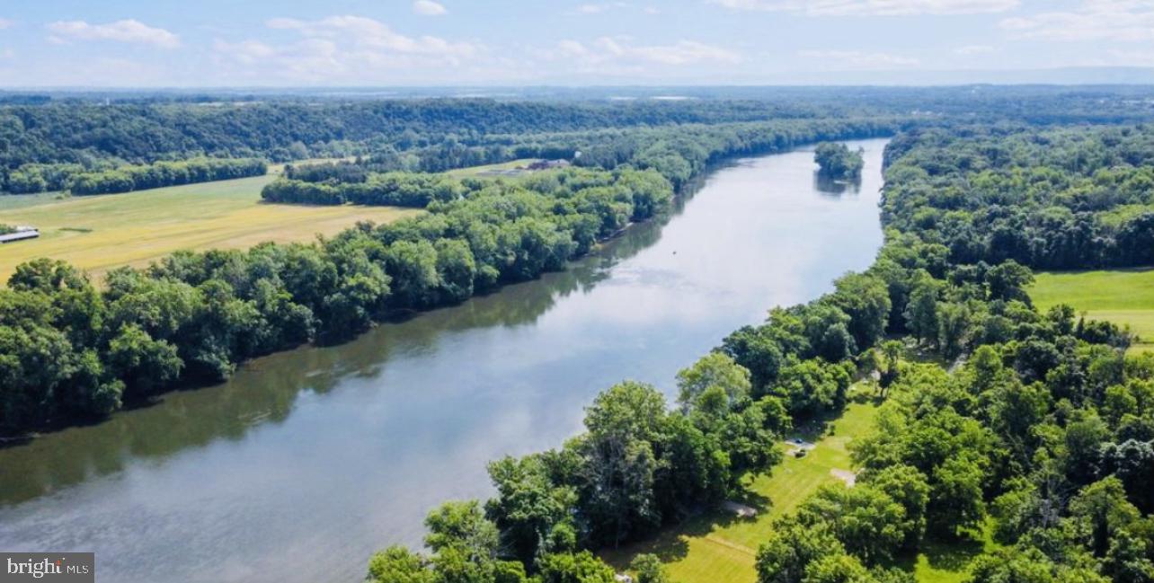 KINGSBROOKE ON THE POTOMAC - Residential