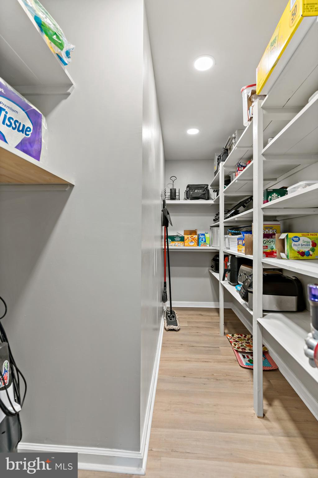 KINGSBROOKE ON THE POTOMAC - Residential