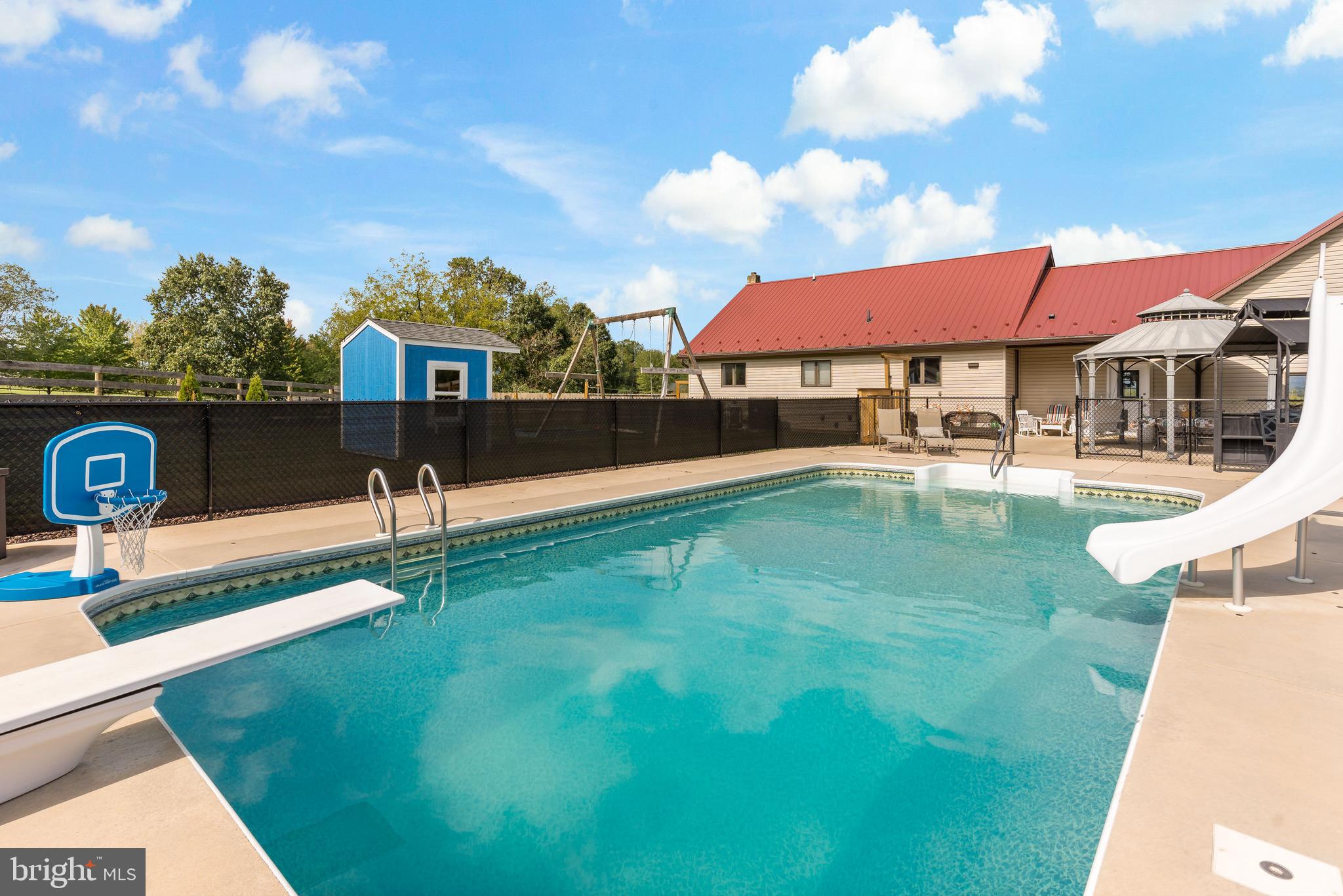 KINGSBROOKE ON THE POTOMAC - Residential