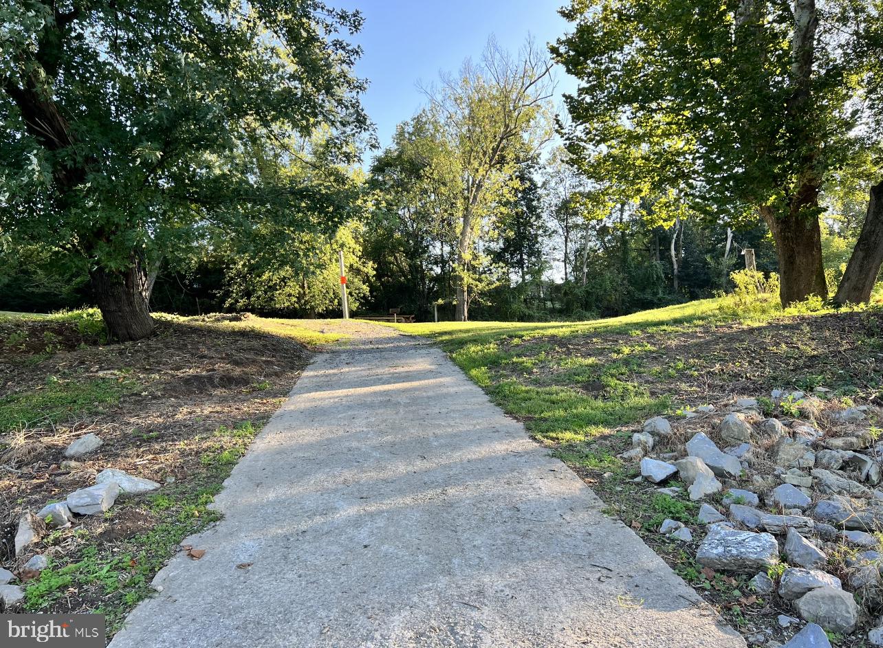 KINGSBROOKE ON THE POTOMAC - Residential