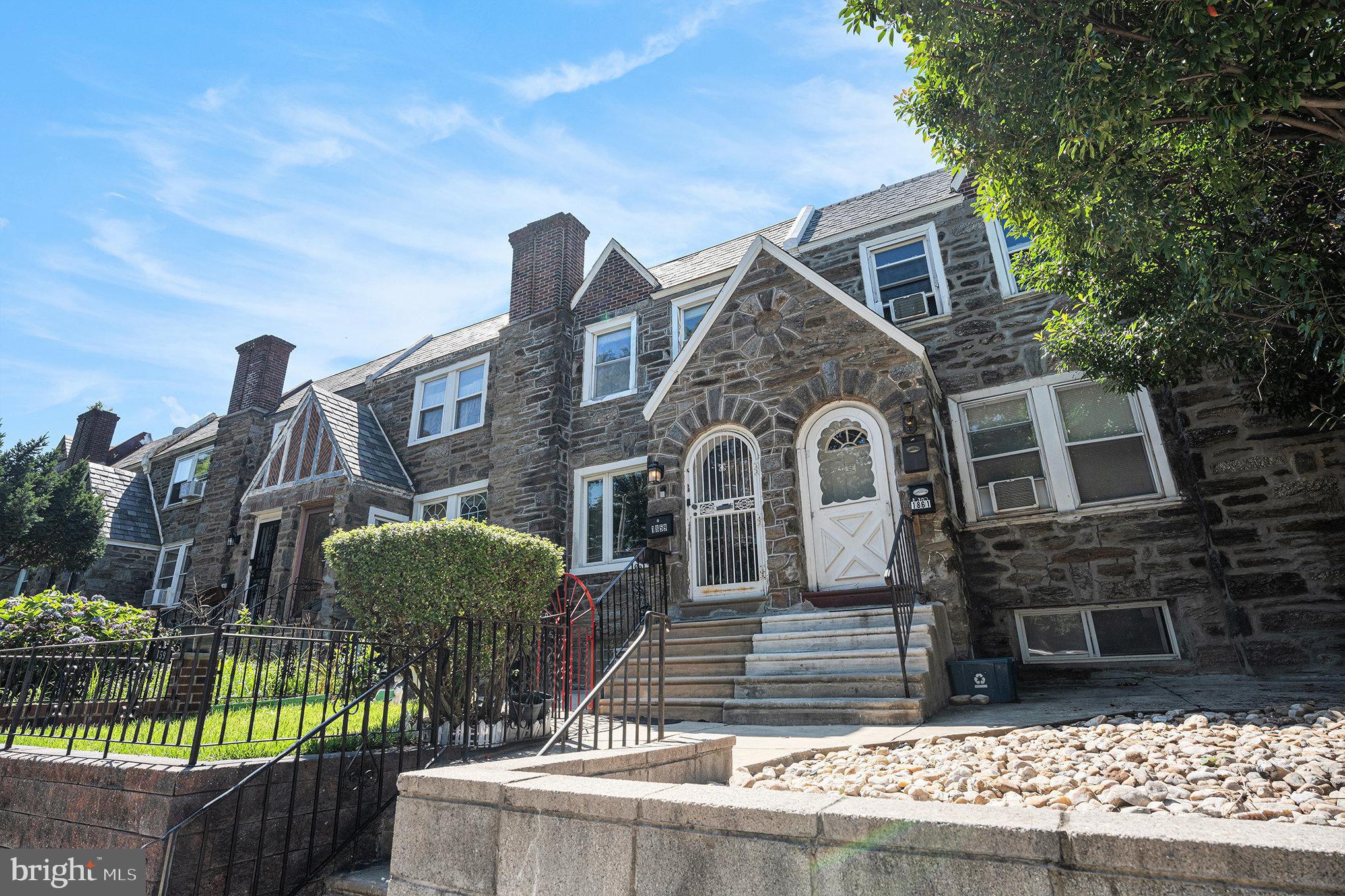 1859 E WASHINGTON LANE