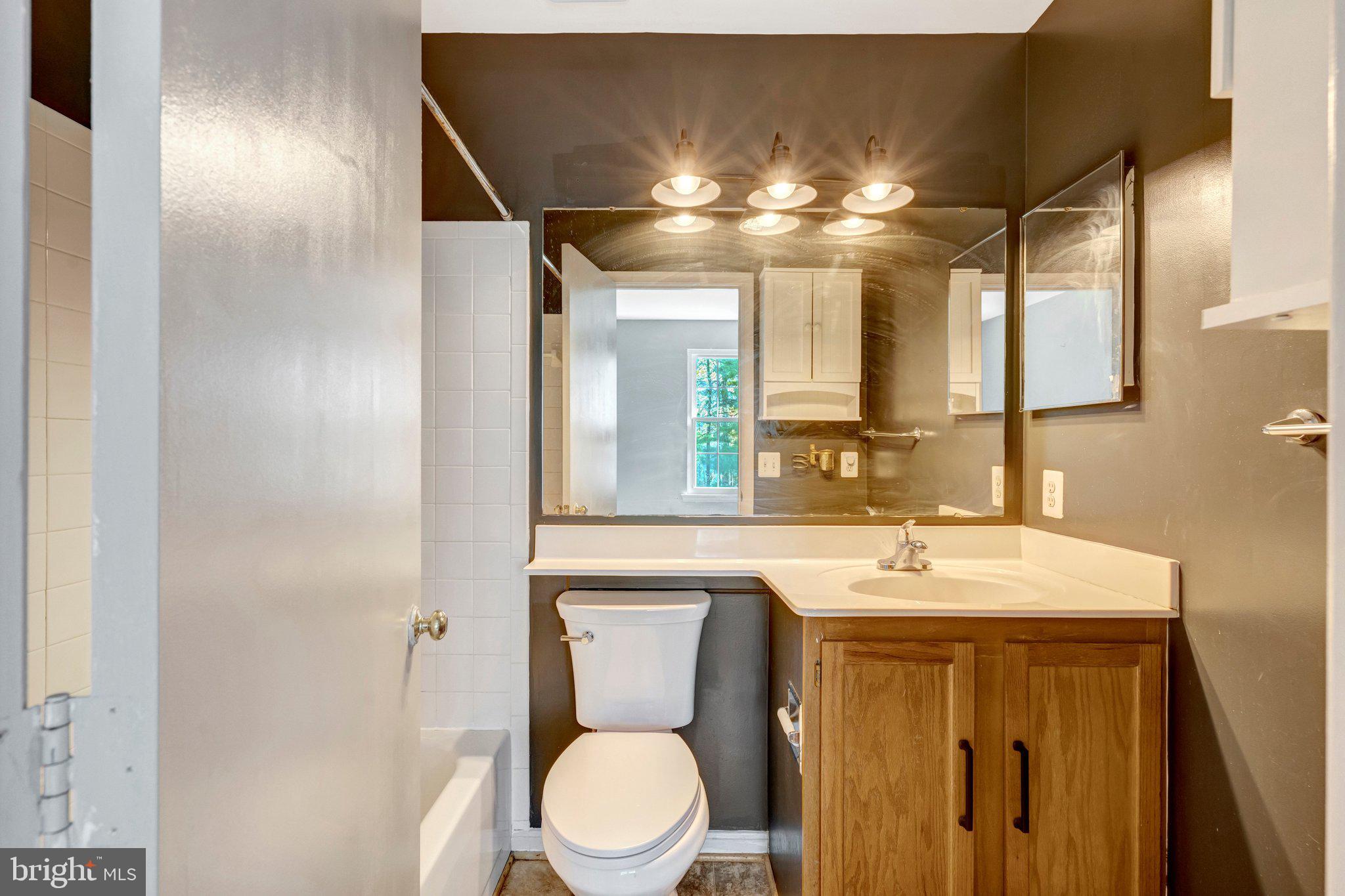 CENTREVILLE GREEN - Residential