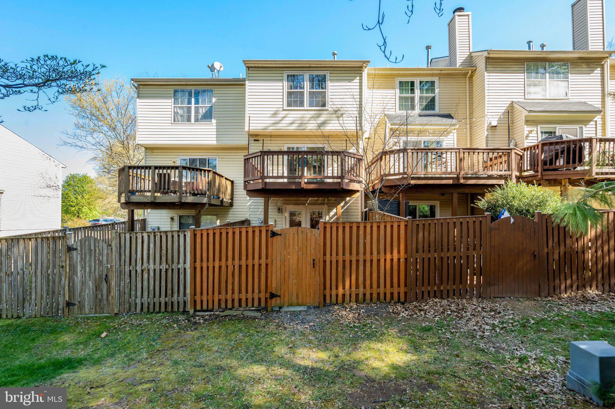 CENTREVILLE GREEN - Residential