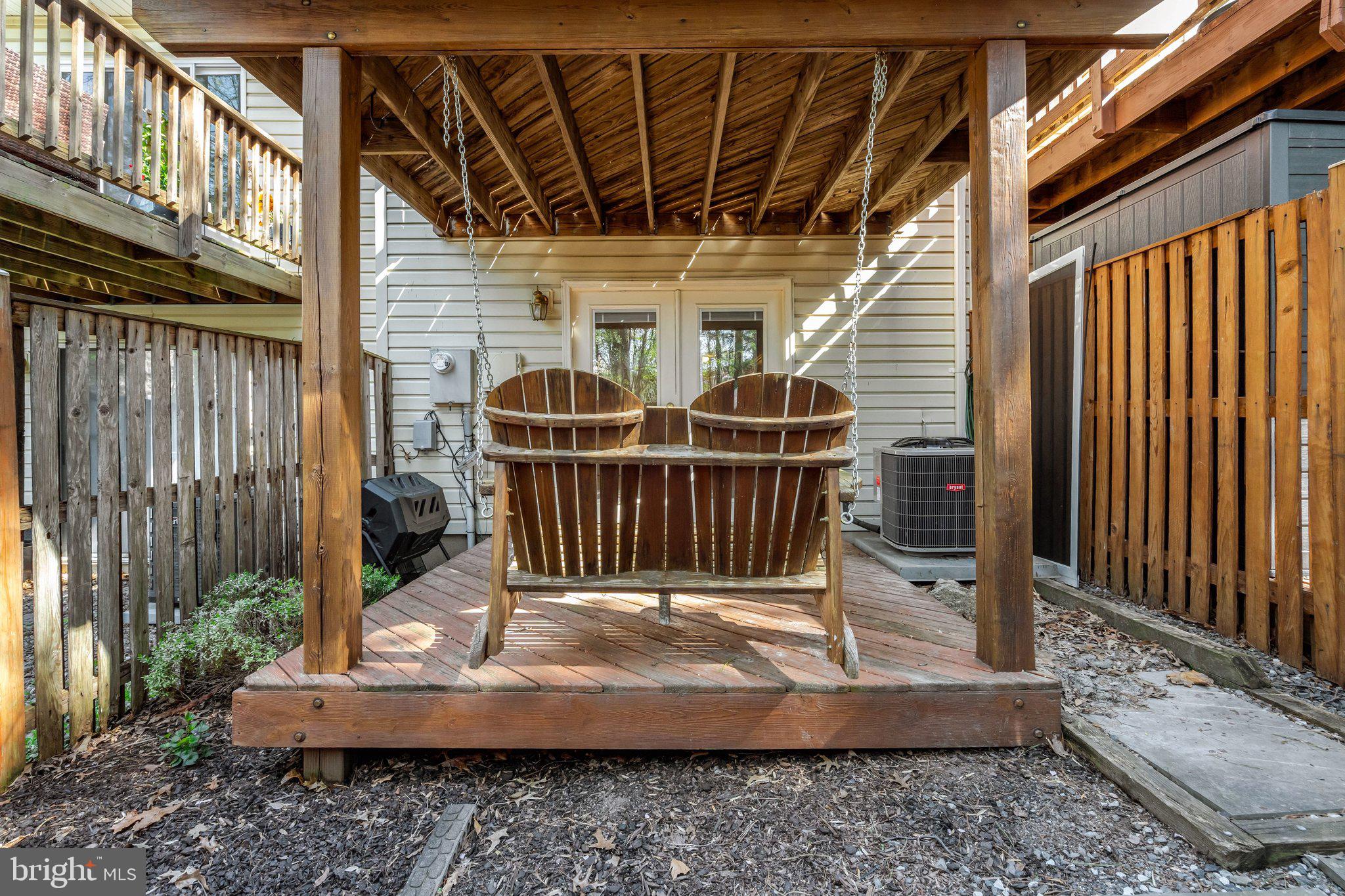 CENTREVILLE GREEN - Residential