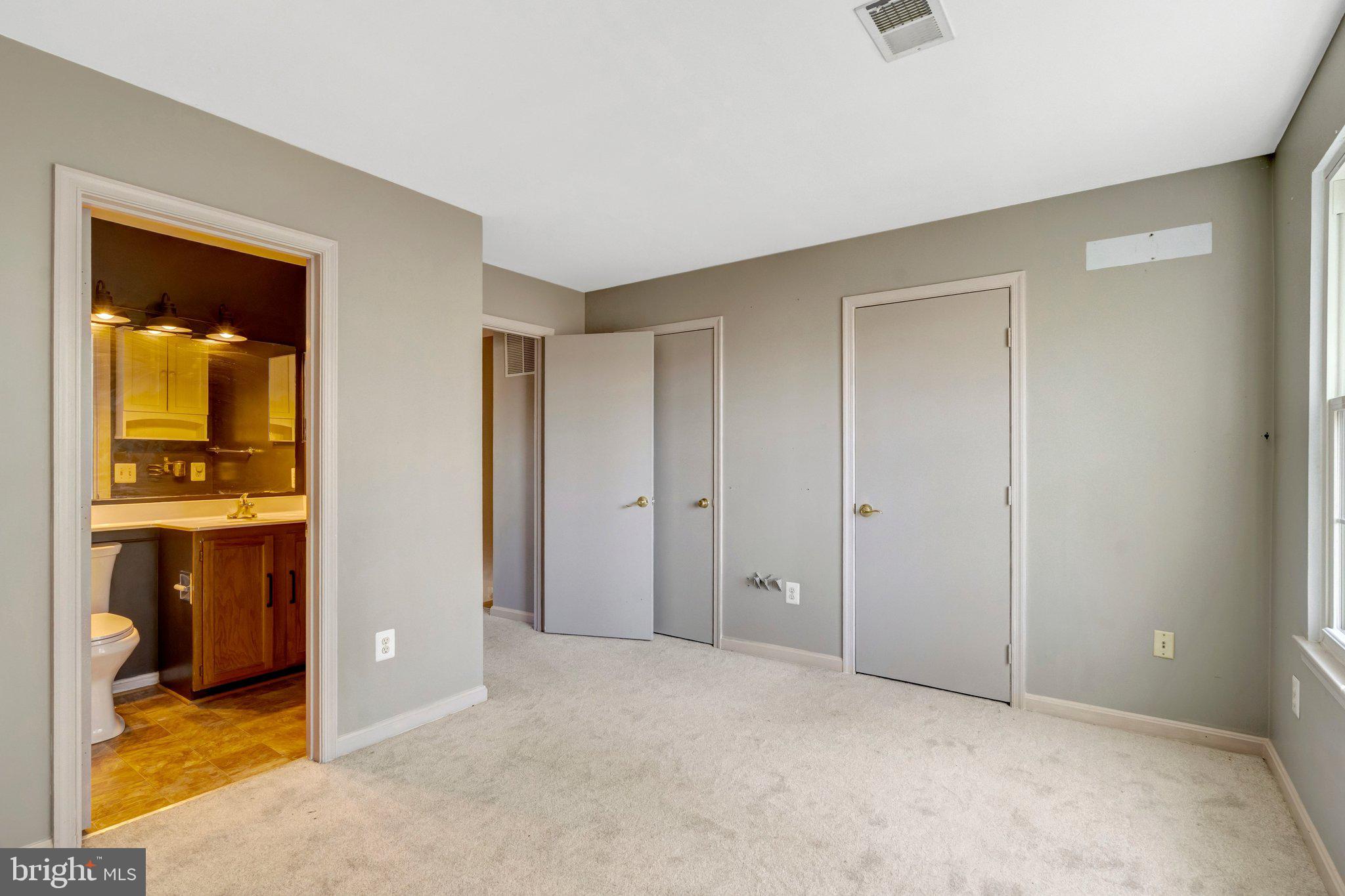 CENTREVILLE GREEN - Residential