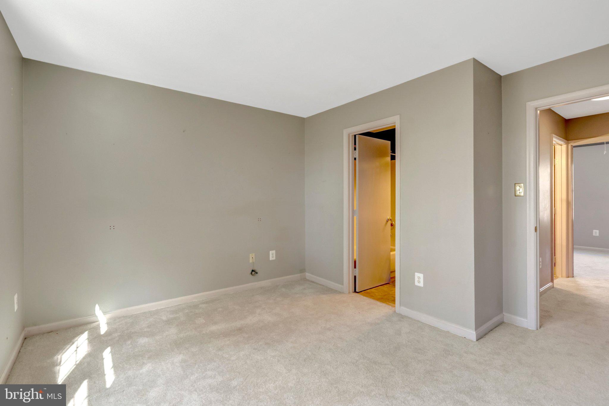 CENTREVILLE GREEN - Residential