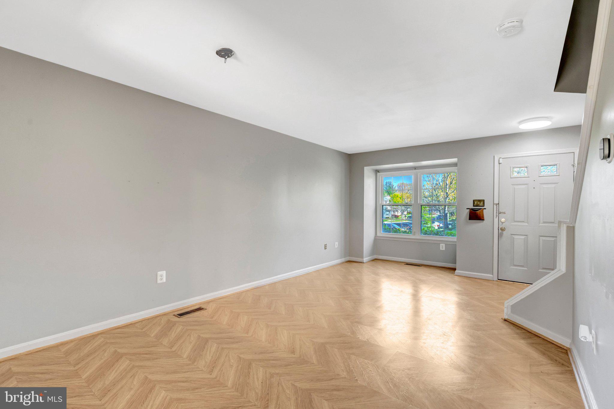 CENTREVILLE GREEN - Residential