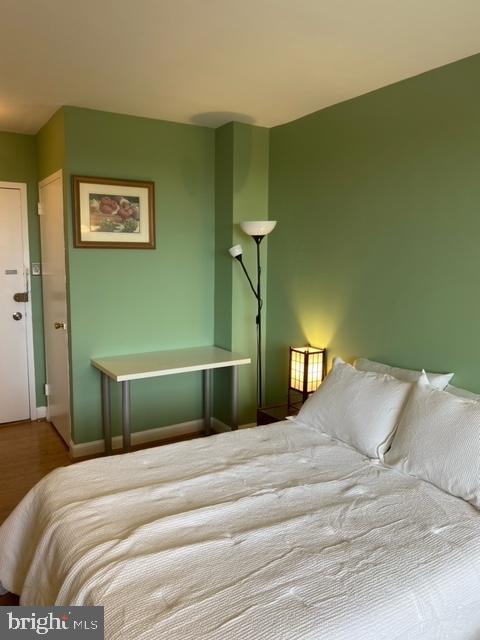 1021 ARLINGTON BOULEVARD 826