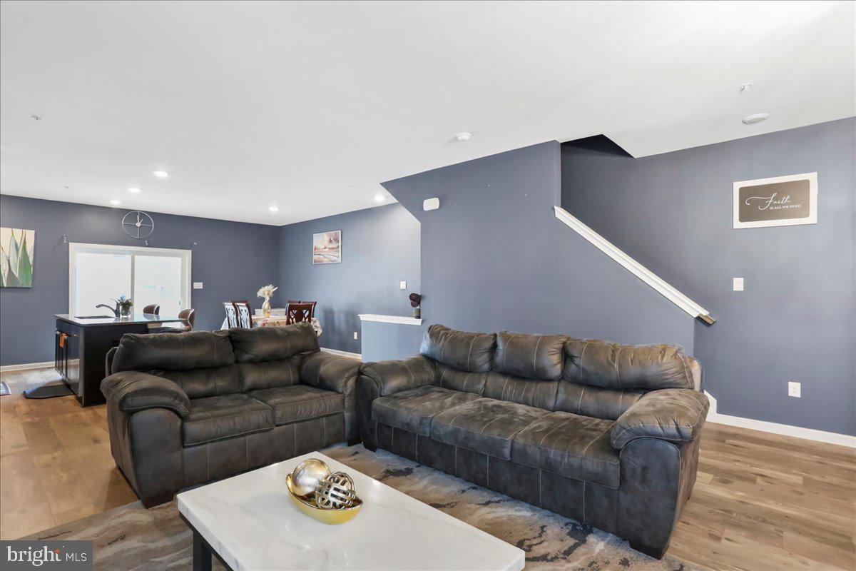 TUSCARORA CREEK - Residential