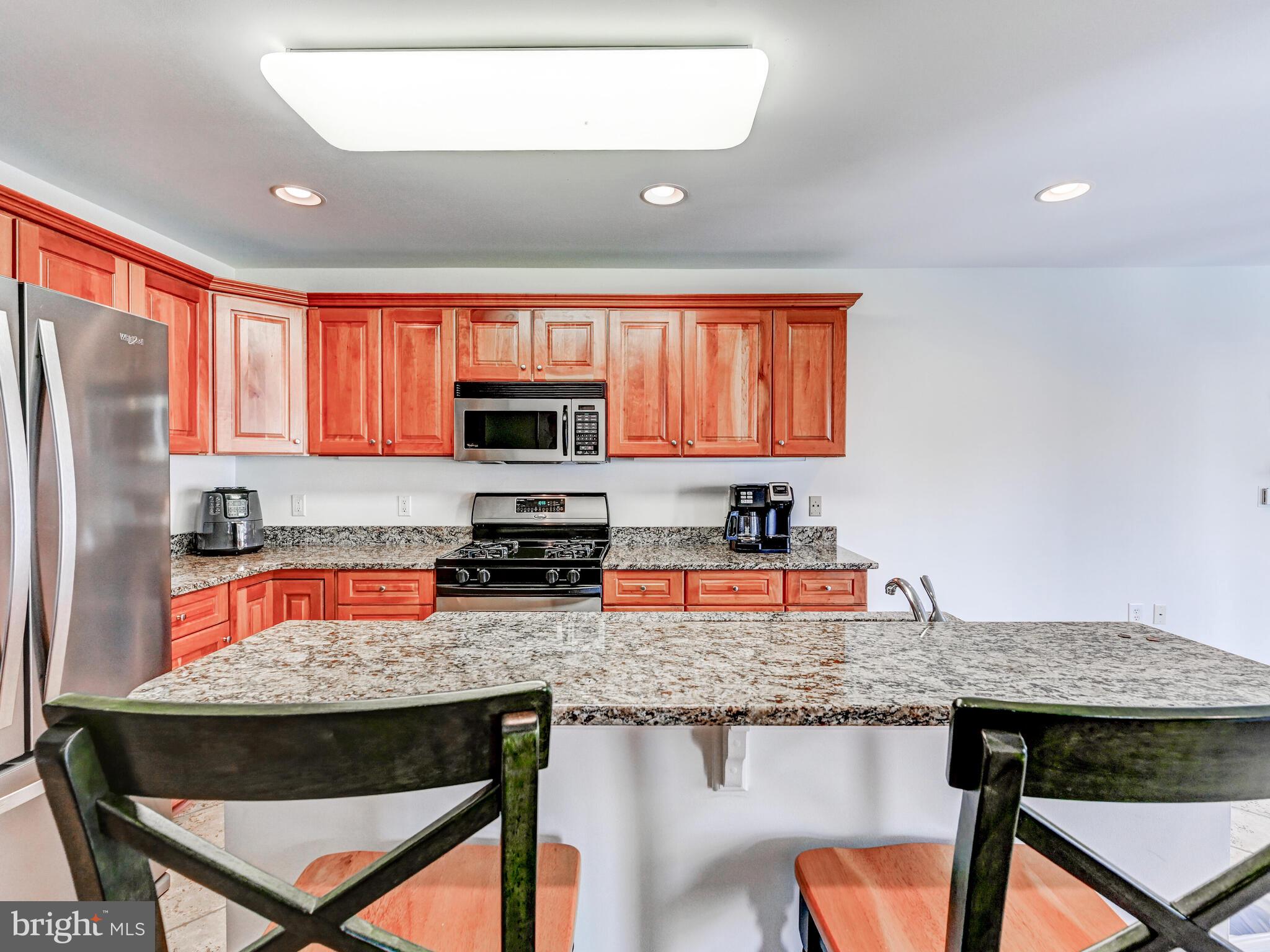 ROUNDWOOD RIDGE - Residential