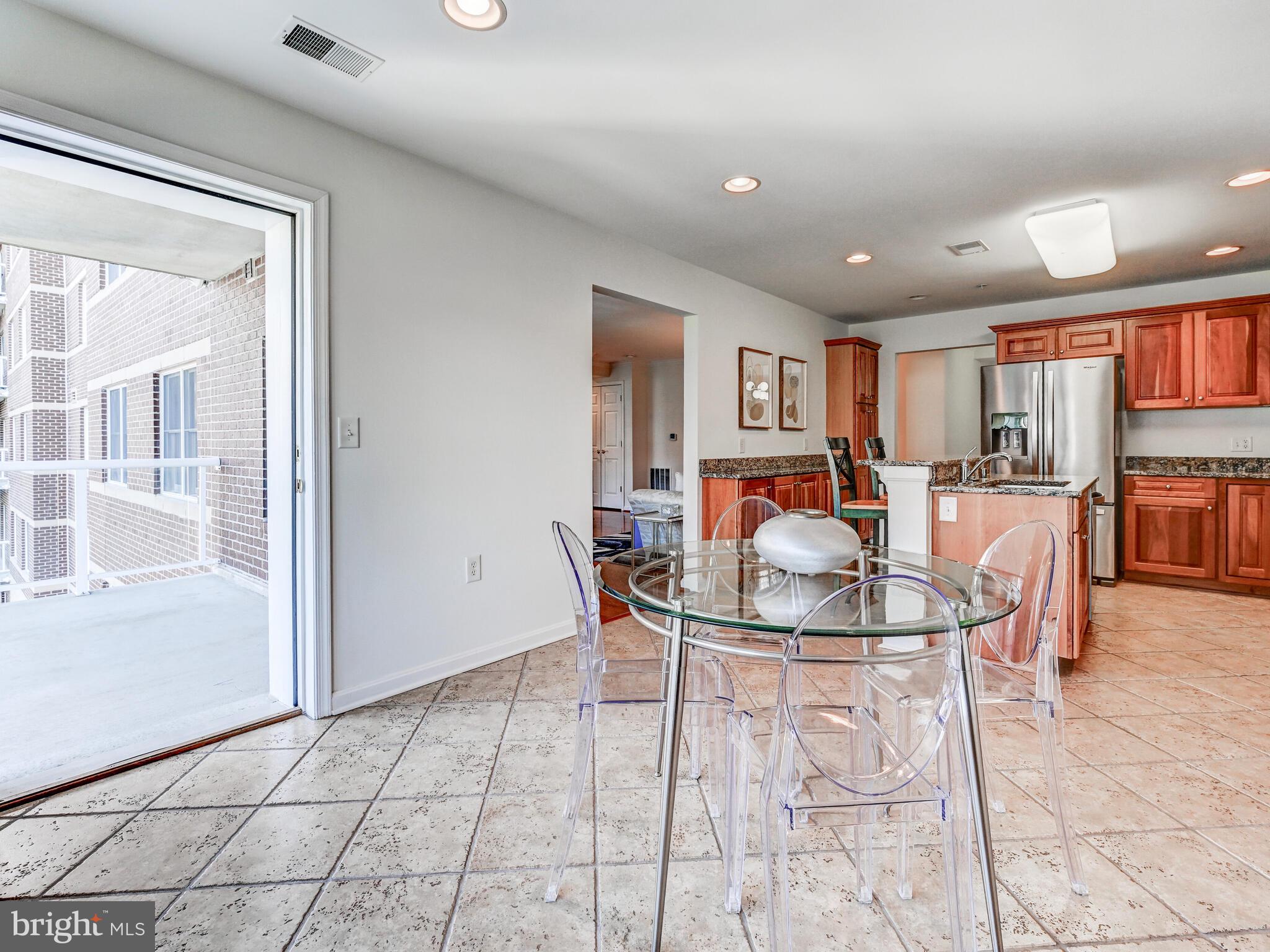 ROUNDWOOD RIDGE - Residential