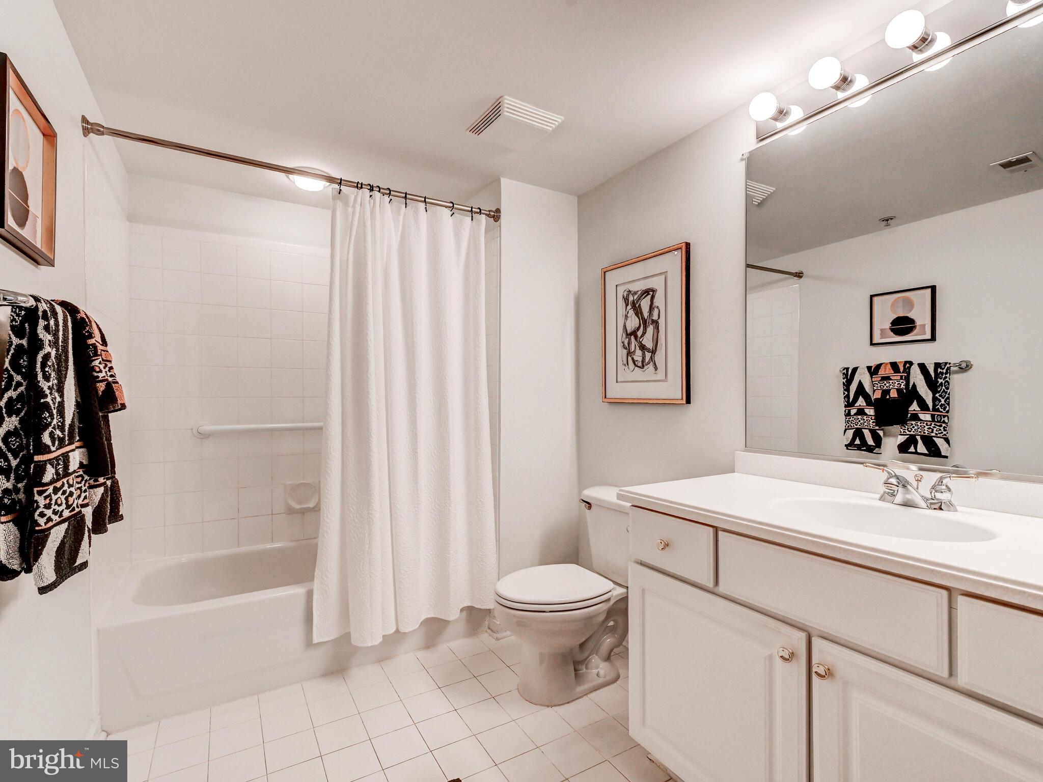 ROUNDWOOD RIDGE - Residential