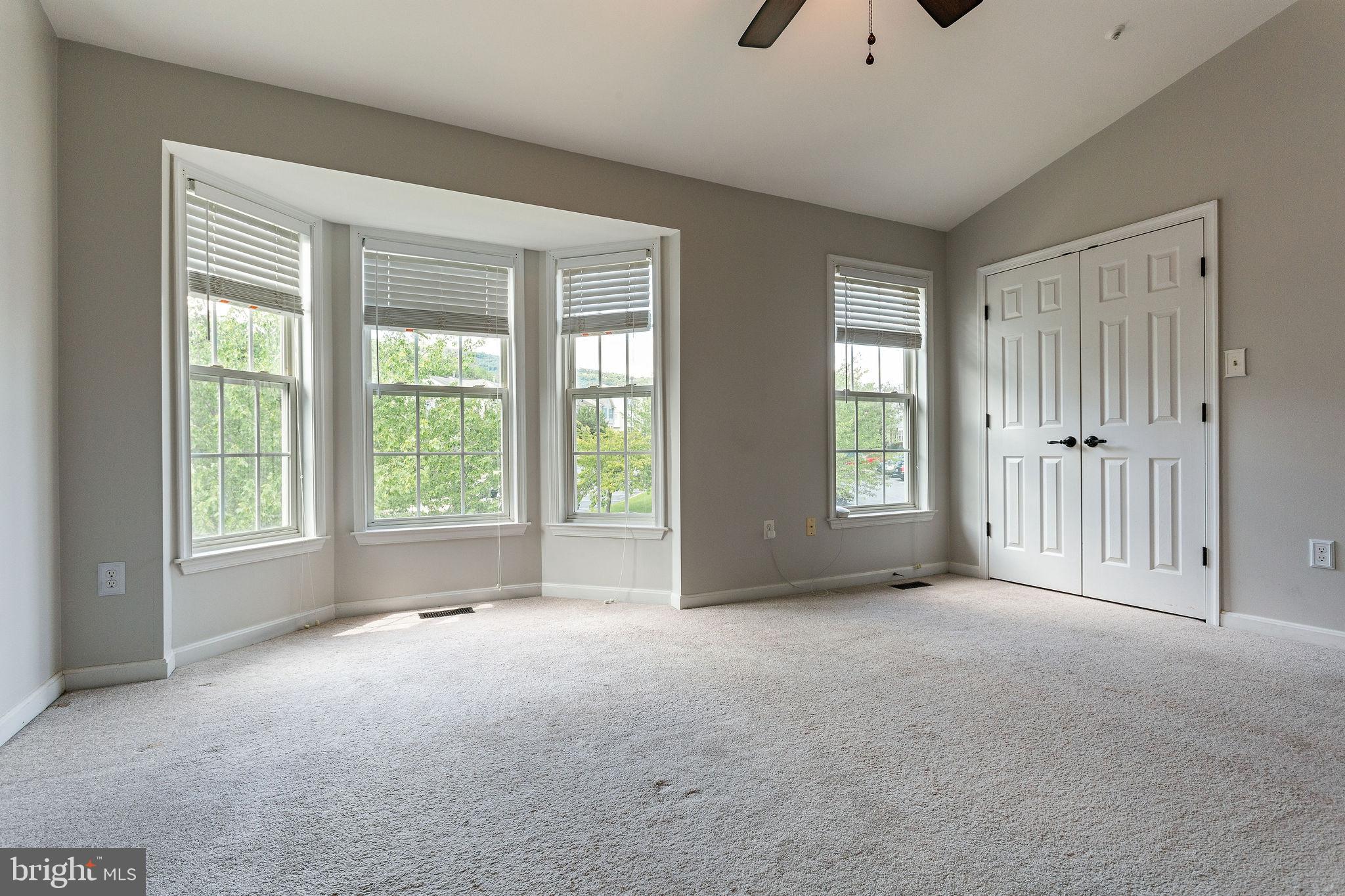 PARKVIEW MANOR - Residential