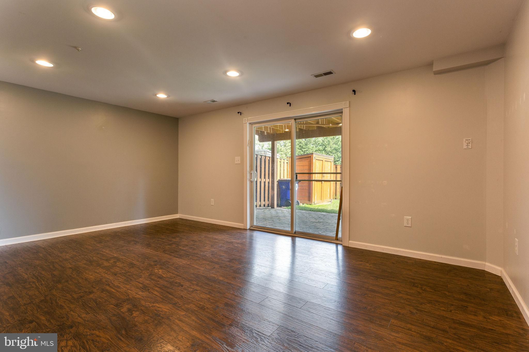 PARKVIEW MANOR - Residential