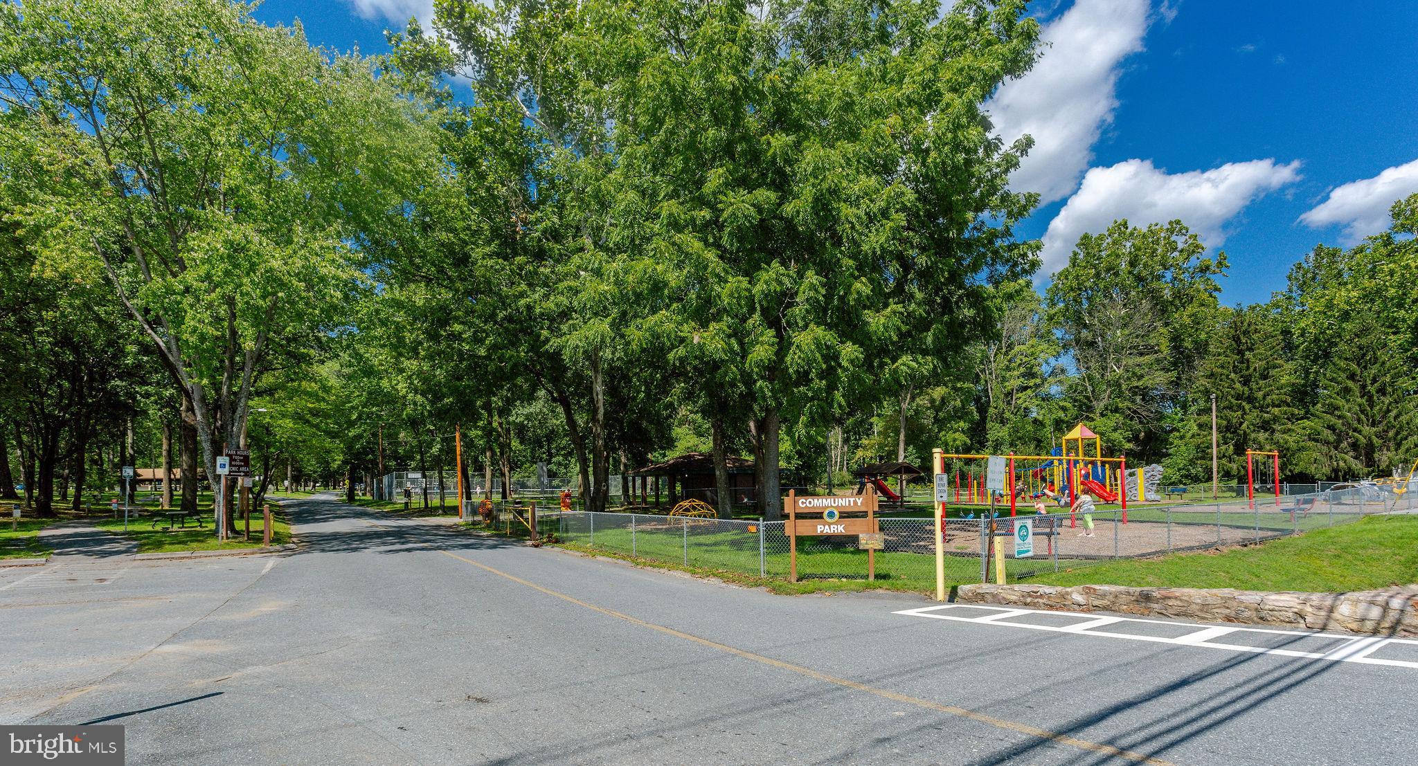 PARKVIEW MANOR - Residential