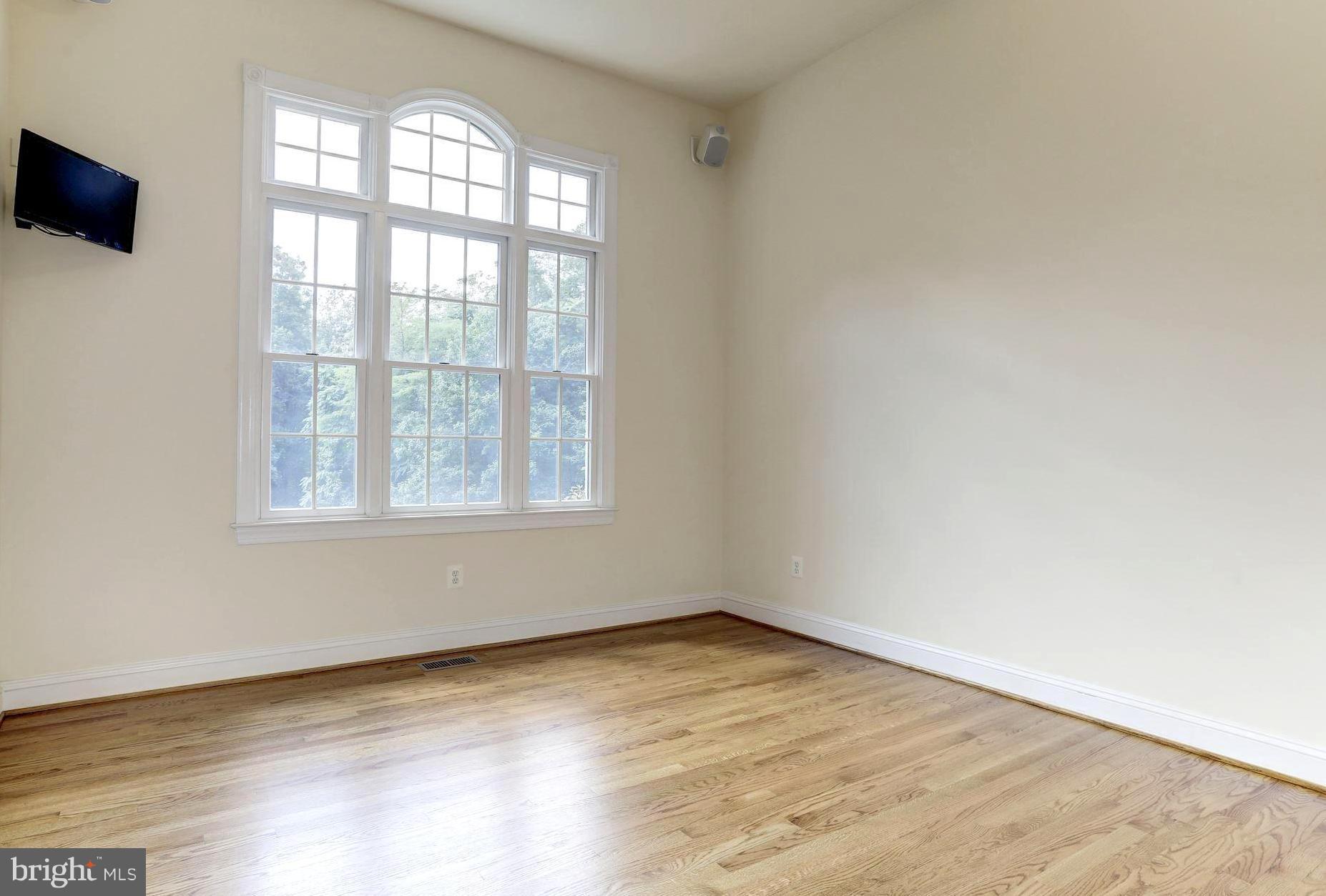 BELVOIR - Residential